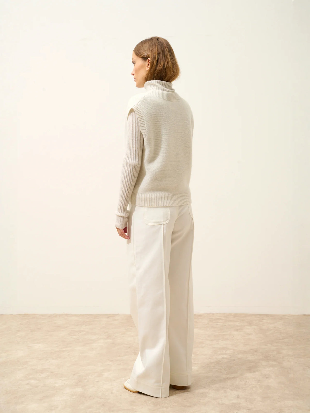 VIVIANA Pull Col V sans Manches 4 Fils Blanc Chiné