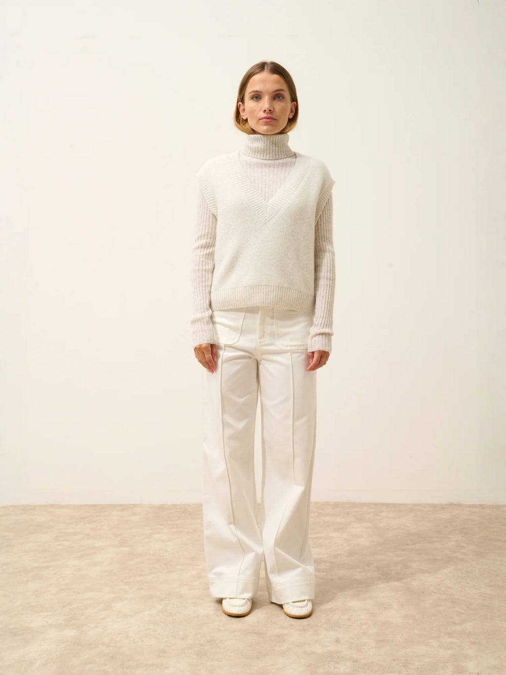 VIVIANA Pull Col V sans Manches 4 Fils Blanc Chiné