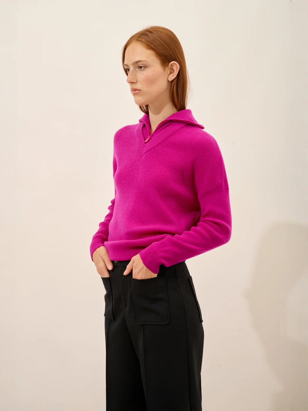 FELISIA Sweater Trucker Neck Magenta