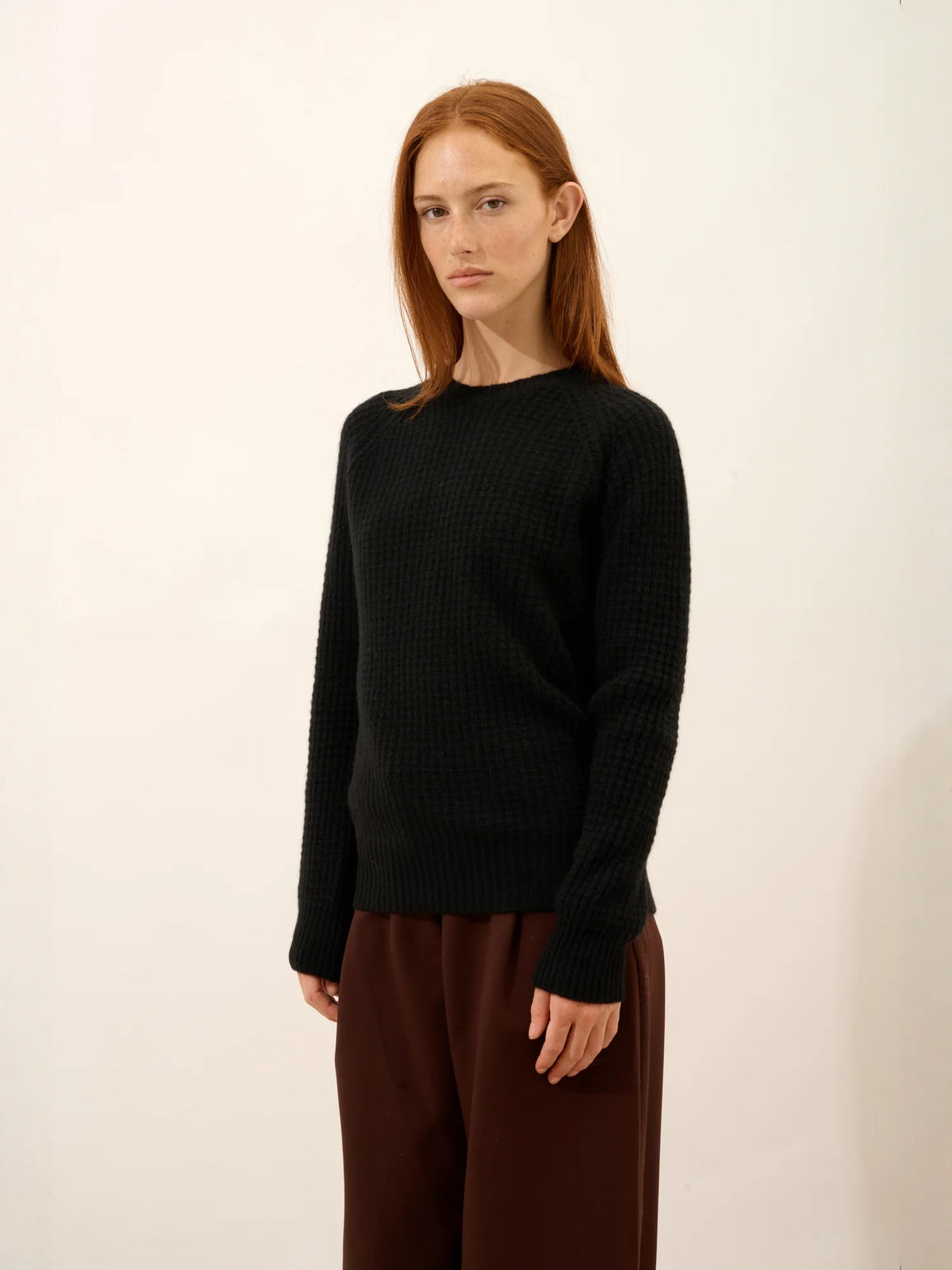 SERENIA Sweater Crew Neck 6 Ply Black