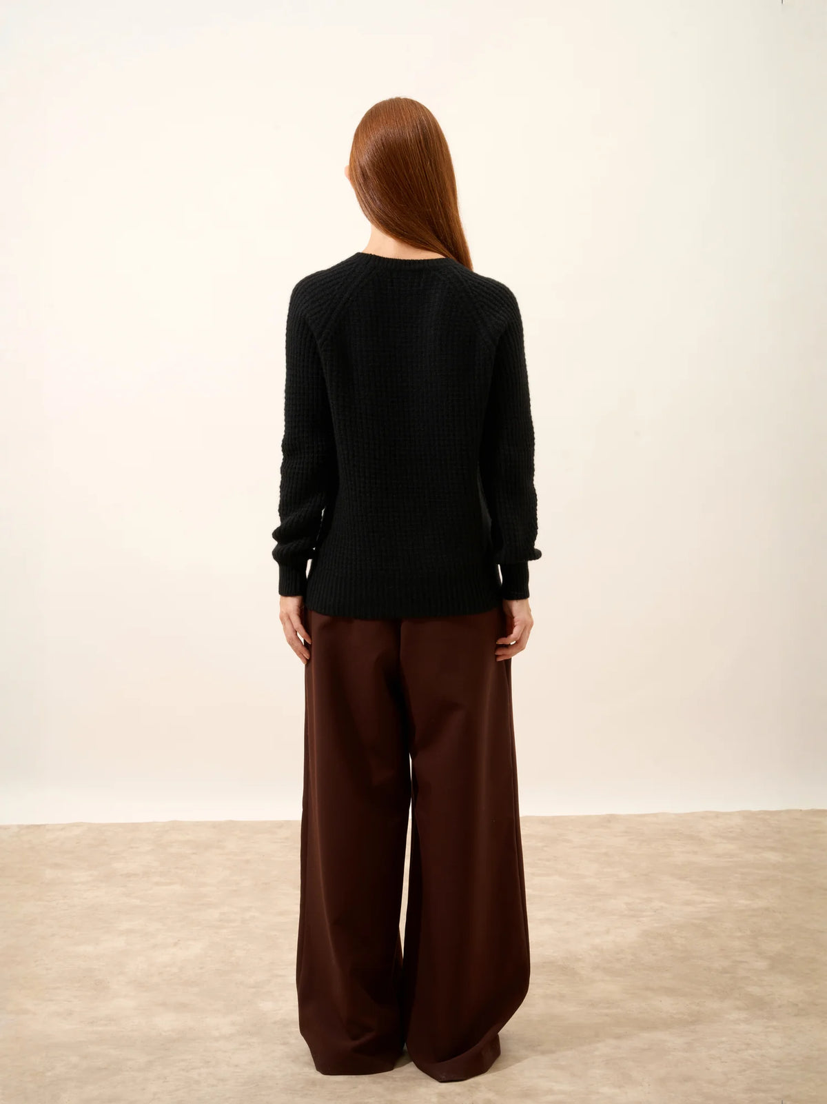 SERENIA Sweater Crew Neck 6 Ply Black