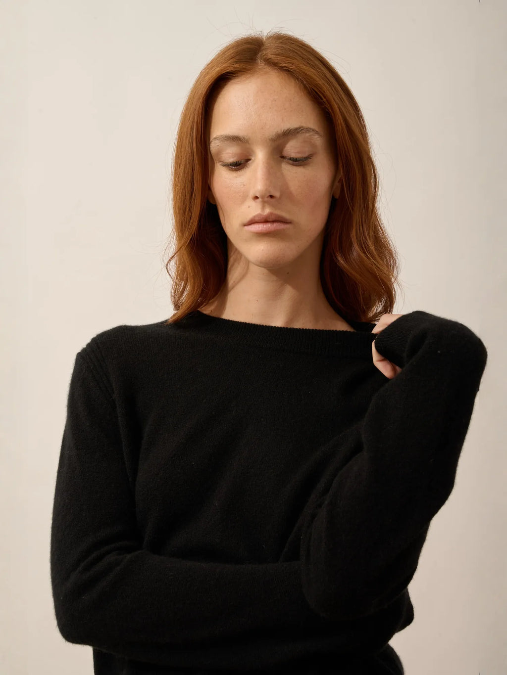LUNERA Sweater Crew Neck Black