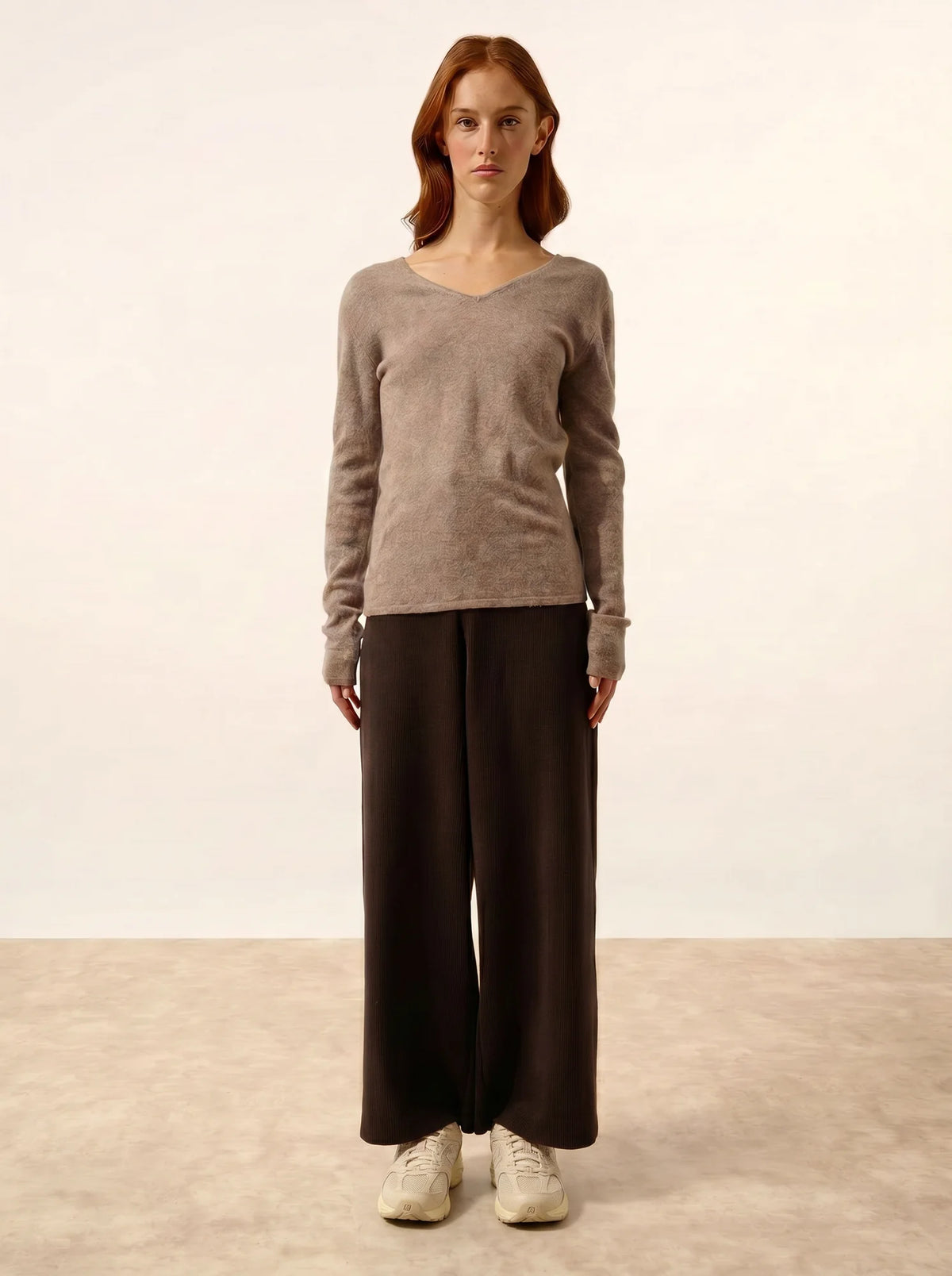 MIRELLA Sweater V-Neck Front and Back Heather Caribou