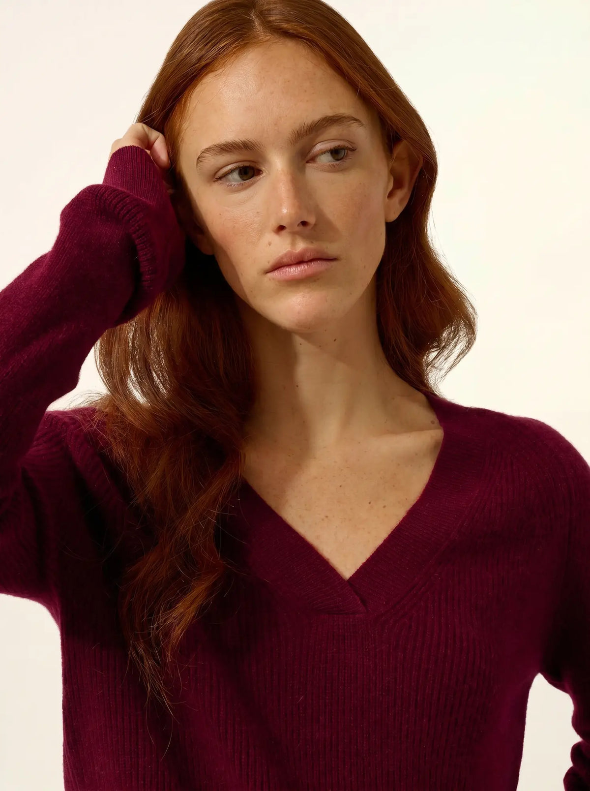 ISALUNE Sweater V-Neck Burgundy