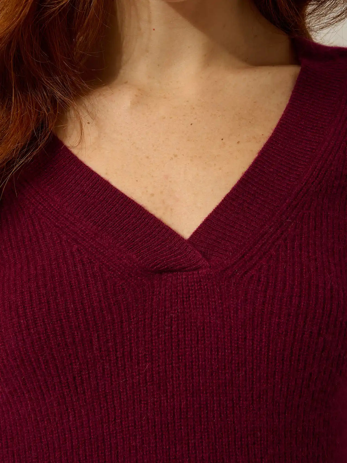 ISALUNE Sweater V-Neck Burgundy