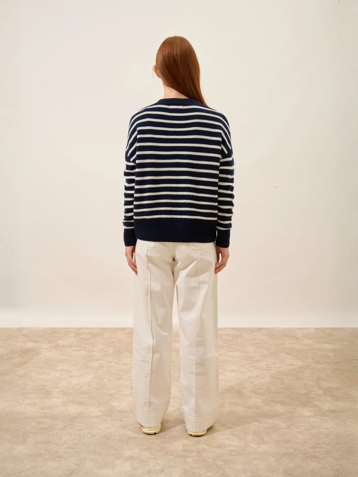 MIRENA Cardigan Col V 4 Fils Bleu Marine et Ivoire