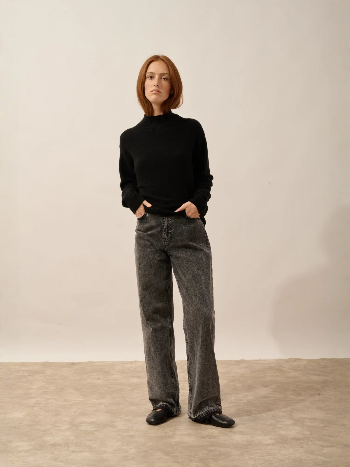 AMBER Pull Col Montant Noir