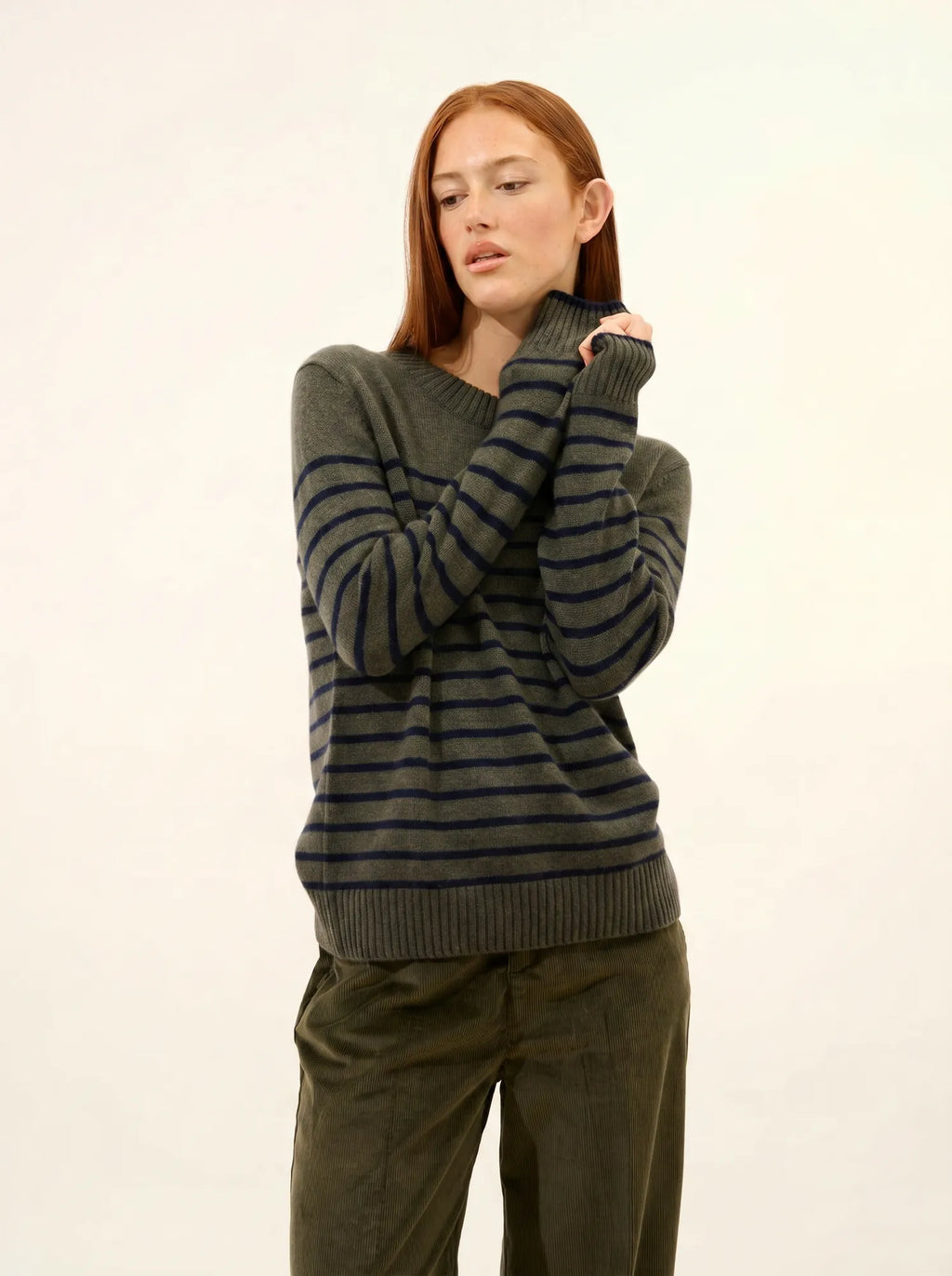 FIORA Pullover Rundhalsausschnitt 4-fädig Marineblau und Khaki meliert