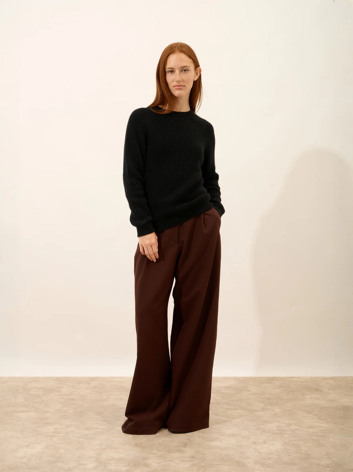 ASTRÉE Pull Col Rond 6 Fils Noir