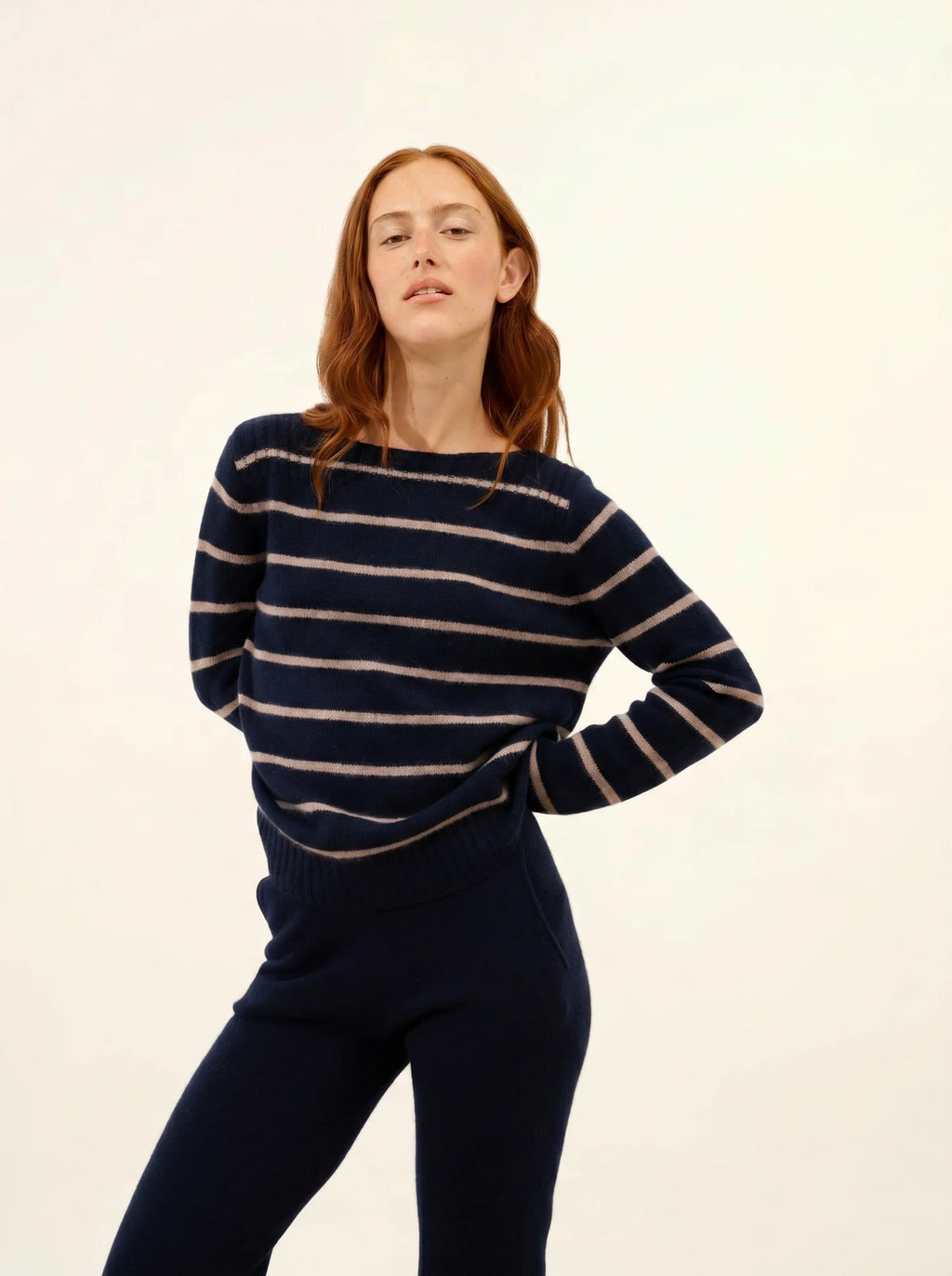 GAÏA Sweater Boat Neck 4 Ply Navy and Heather Caribou