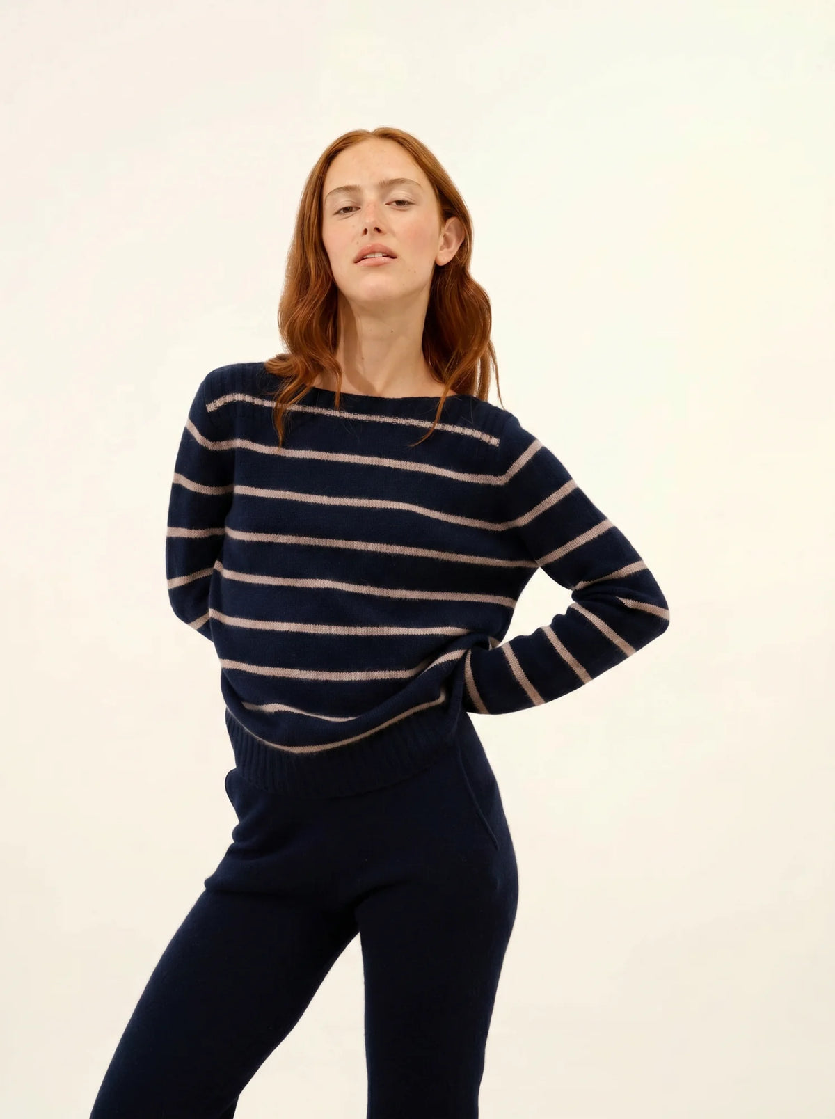 GAÏA Sweater Boat Neck 4 Ply Navy and Heather Caribou