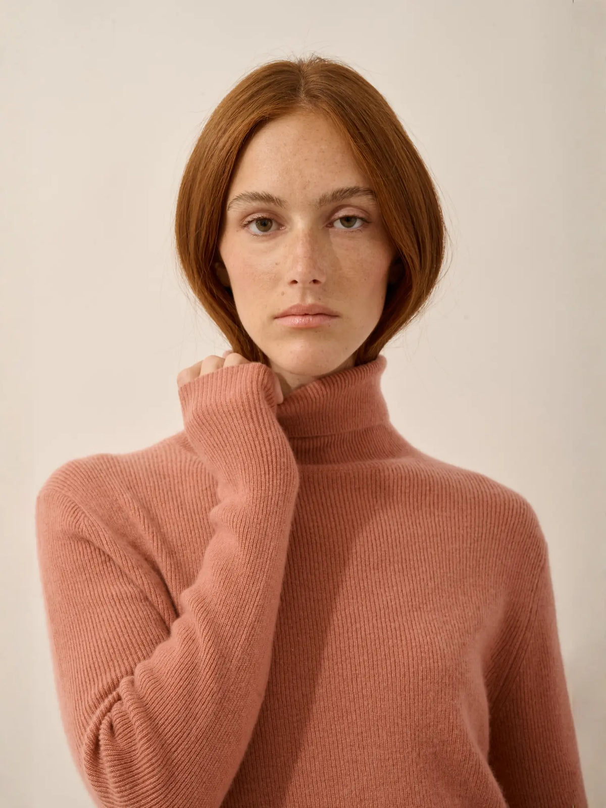 LANAIS Pull Col Roulé Dahlia
