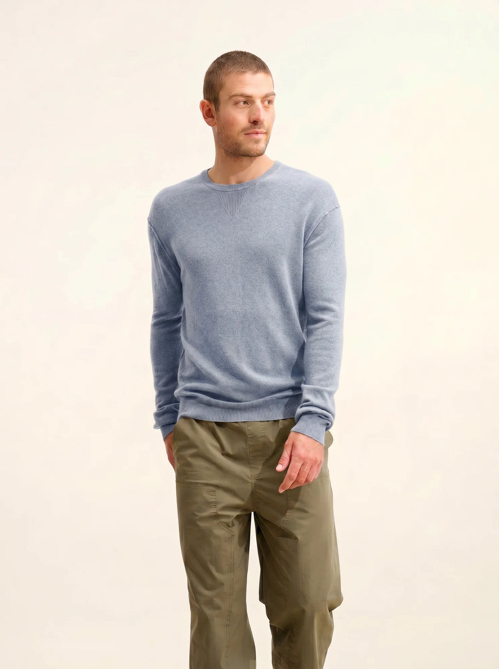 HOWARD Pullover Rundhalsausschnitt Elfenbeinblau