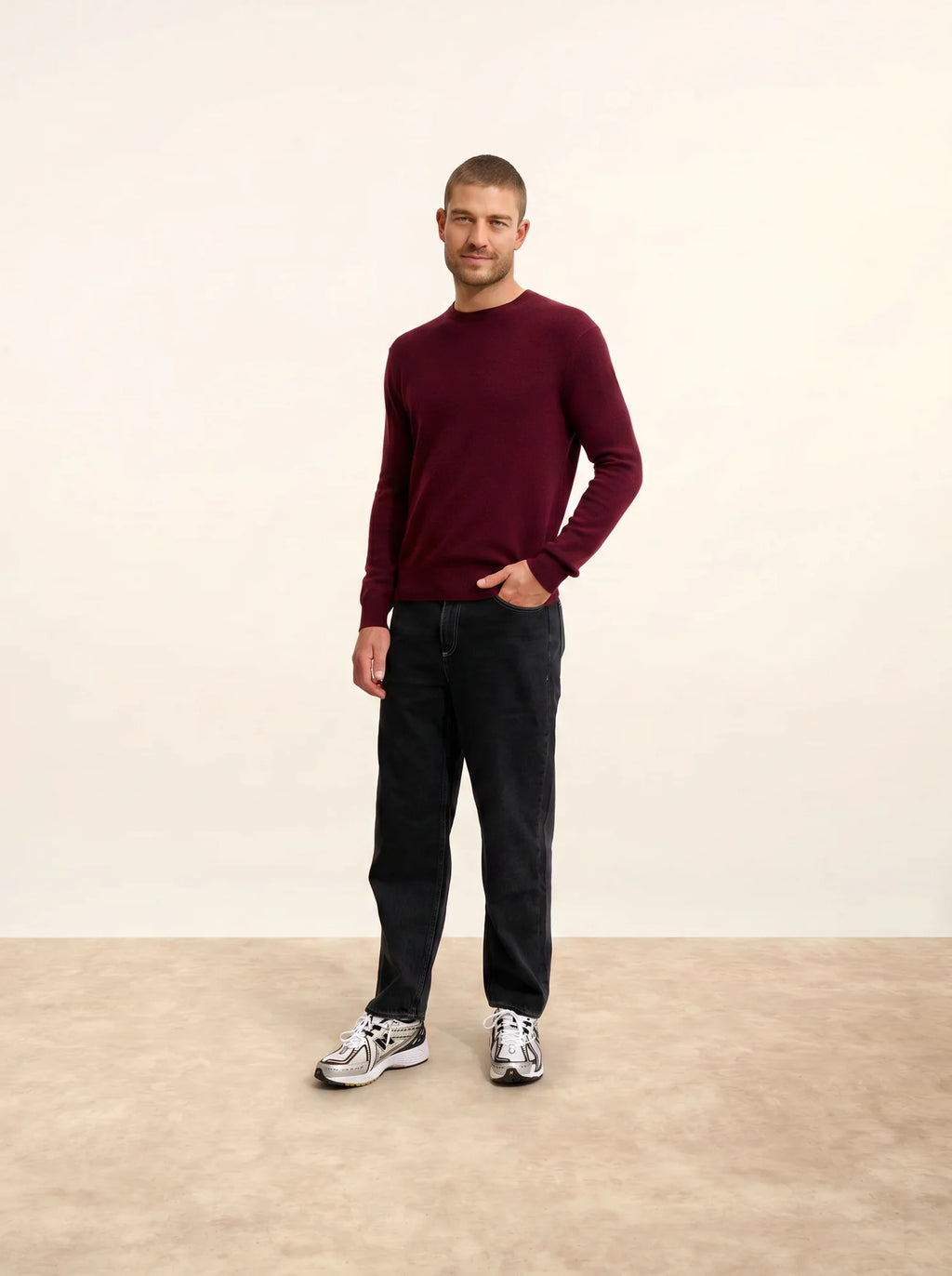 HOWARD Pullover Rundhalsausschnitt Brombeerfarben