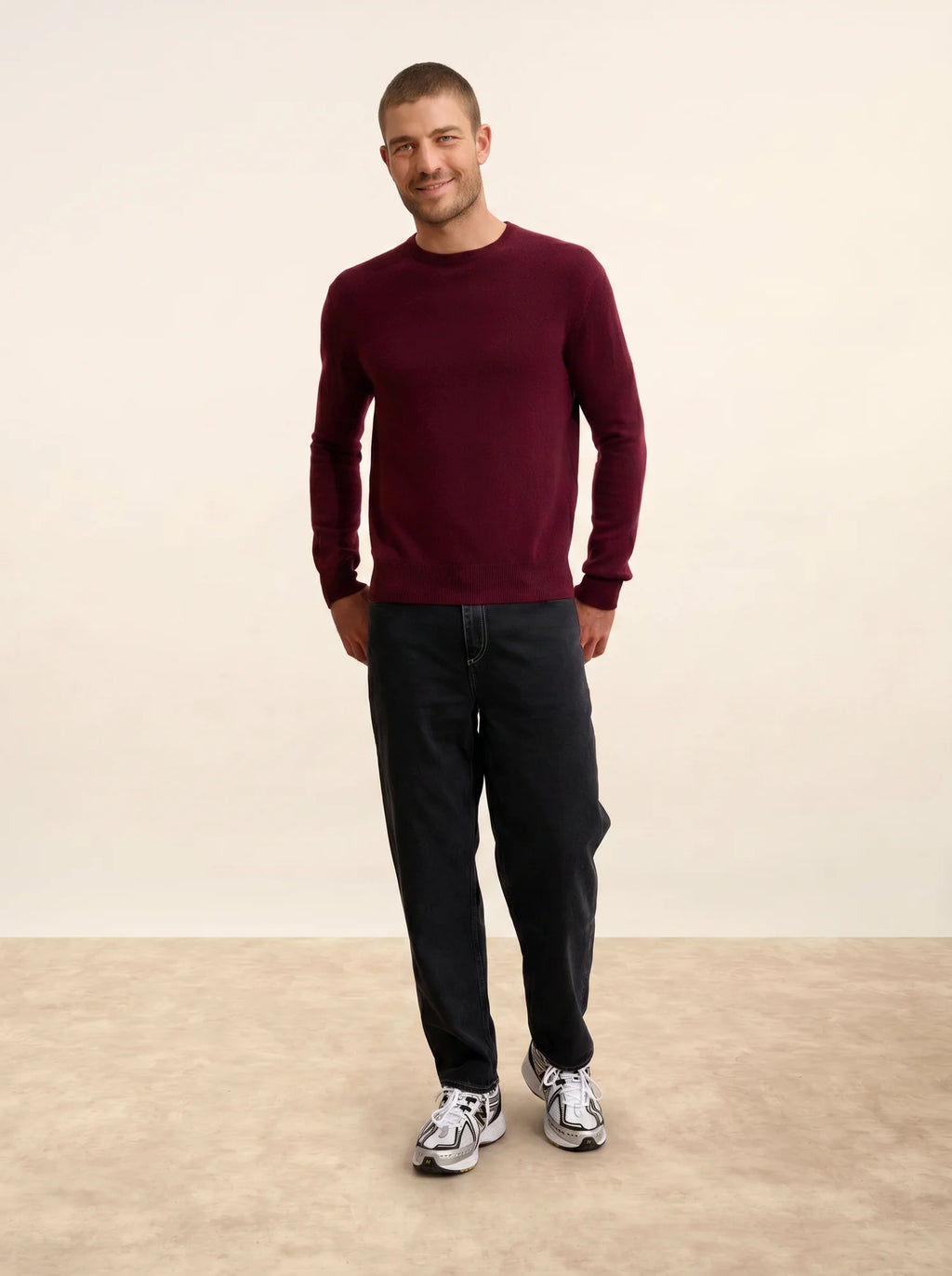 HOWARD Pullover Rundhalsausschnitt Brombeerfarben