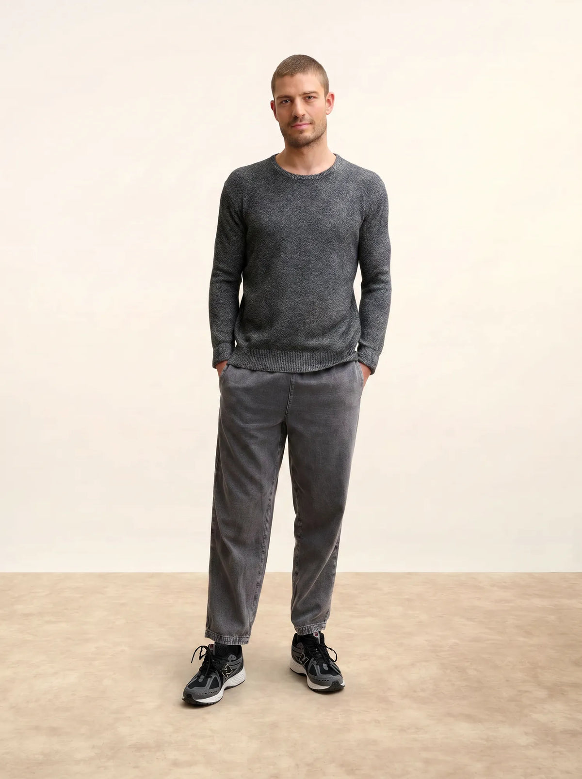 GABIN Sweater Crew Neck 4 Ply Black and White