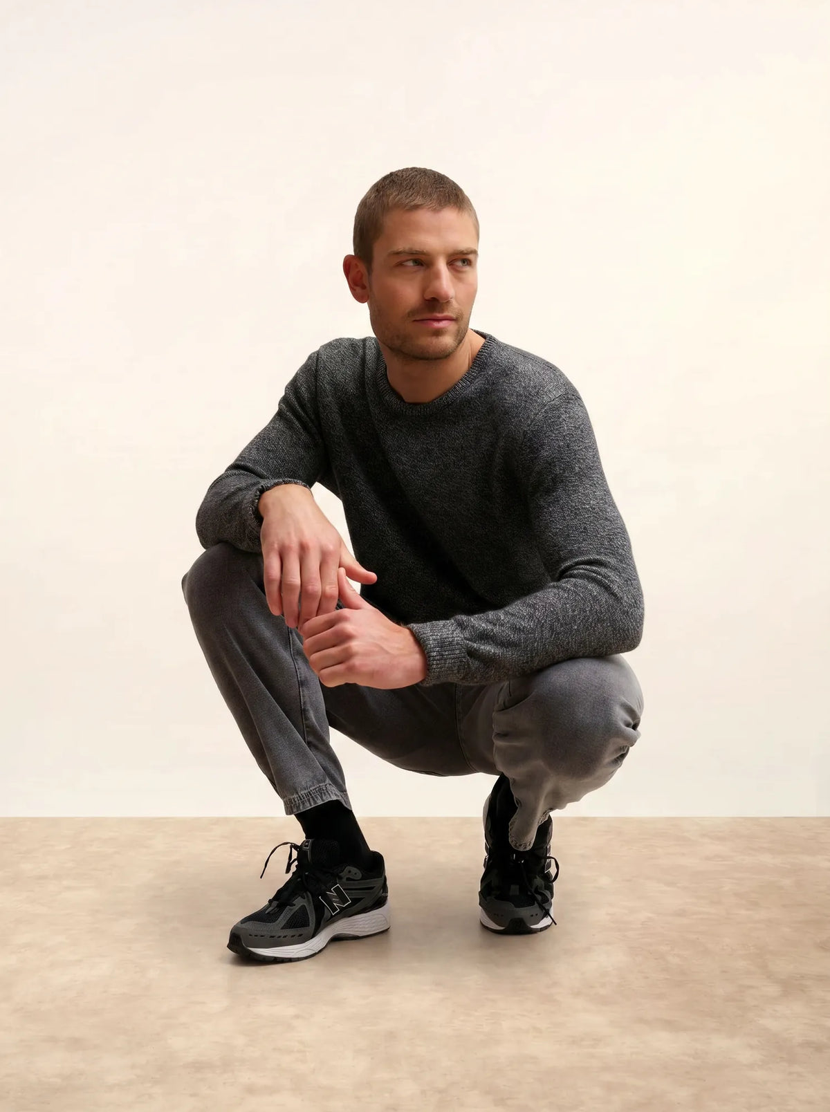GABIN Sweater Crew Neck 4 Ply Black and White