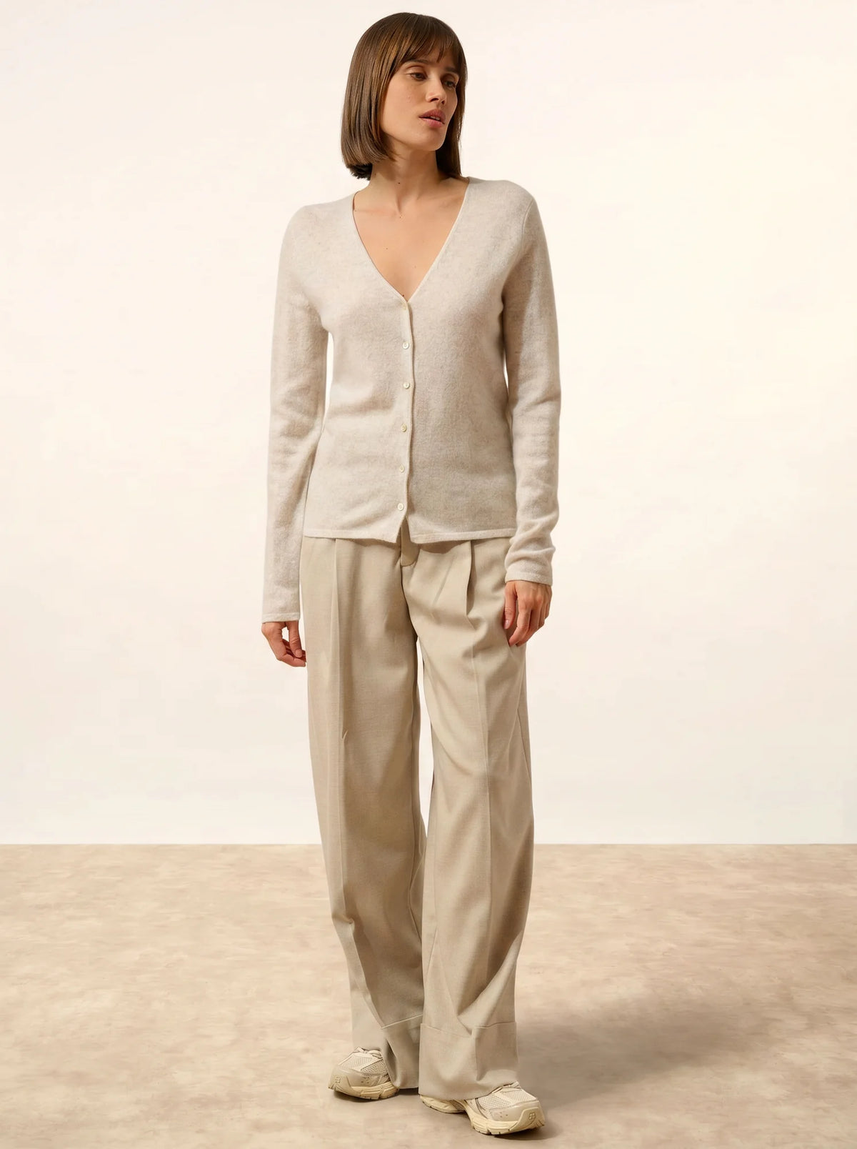 NORMA Cardigan V-Neck Heather Pearl Grey