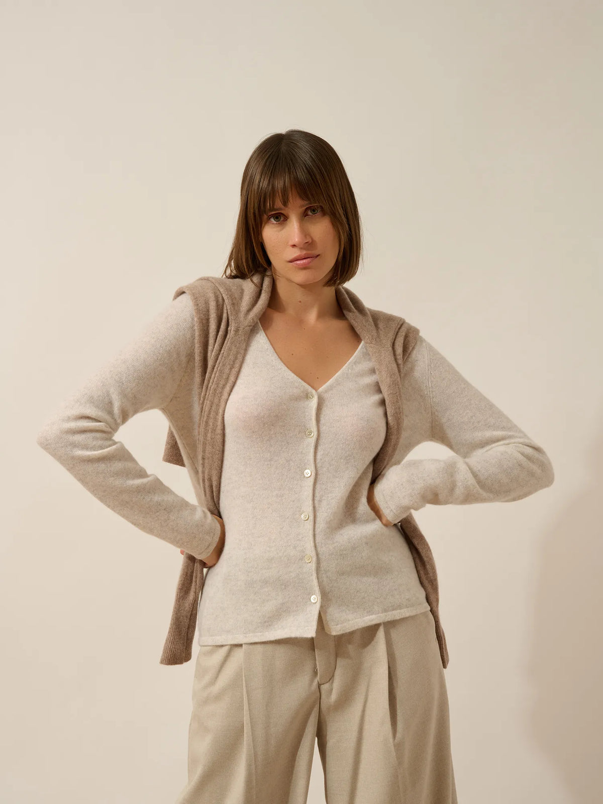 NORMA Cardigan V-Neck Heather Pearl Grey