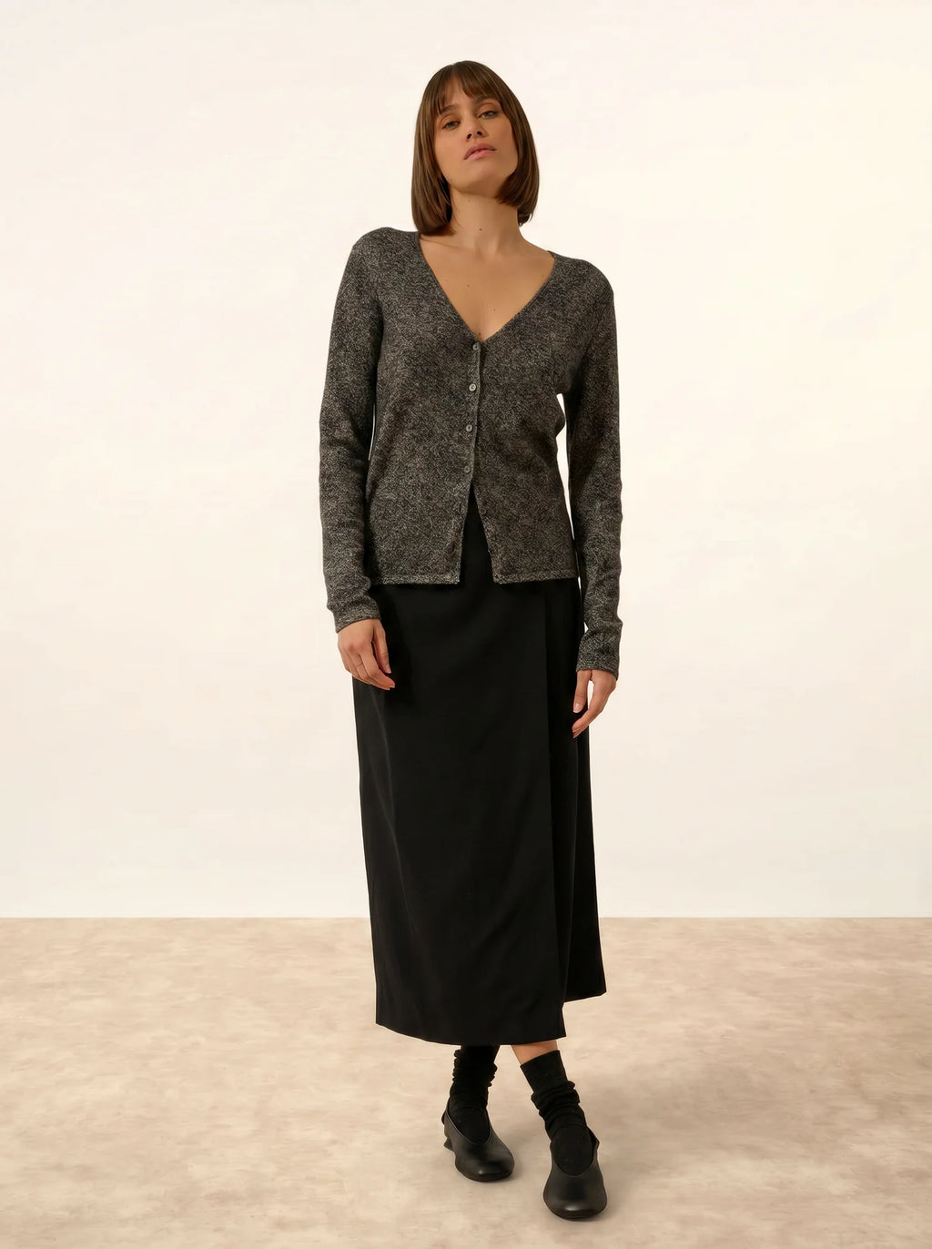 NORMA Cardigan Col V Noir et Blanc