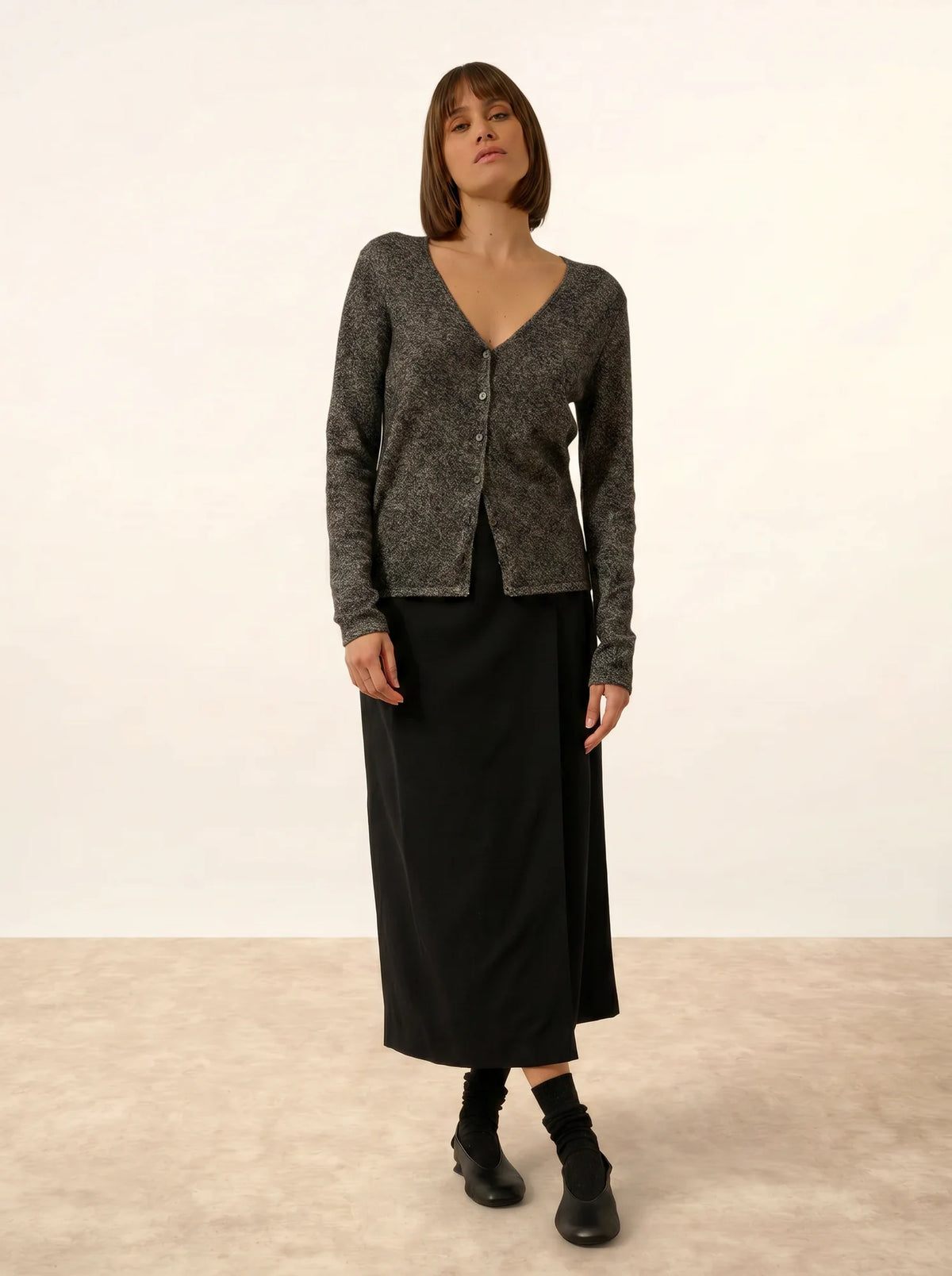NORMA Cardigan Col V Noir et Blanc