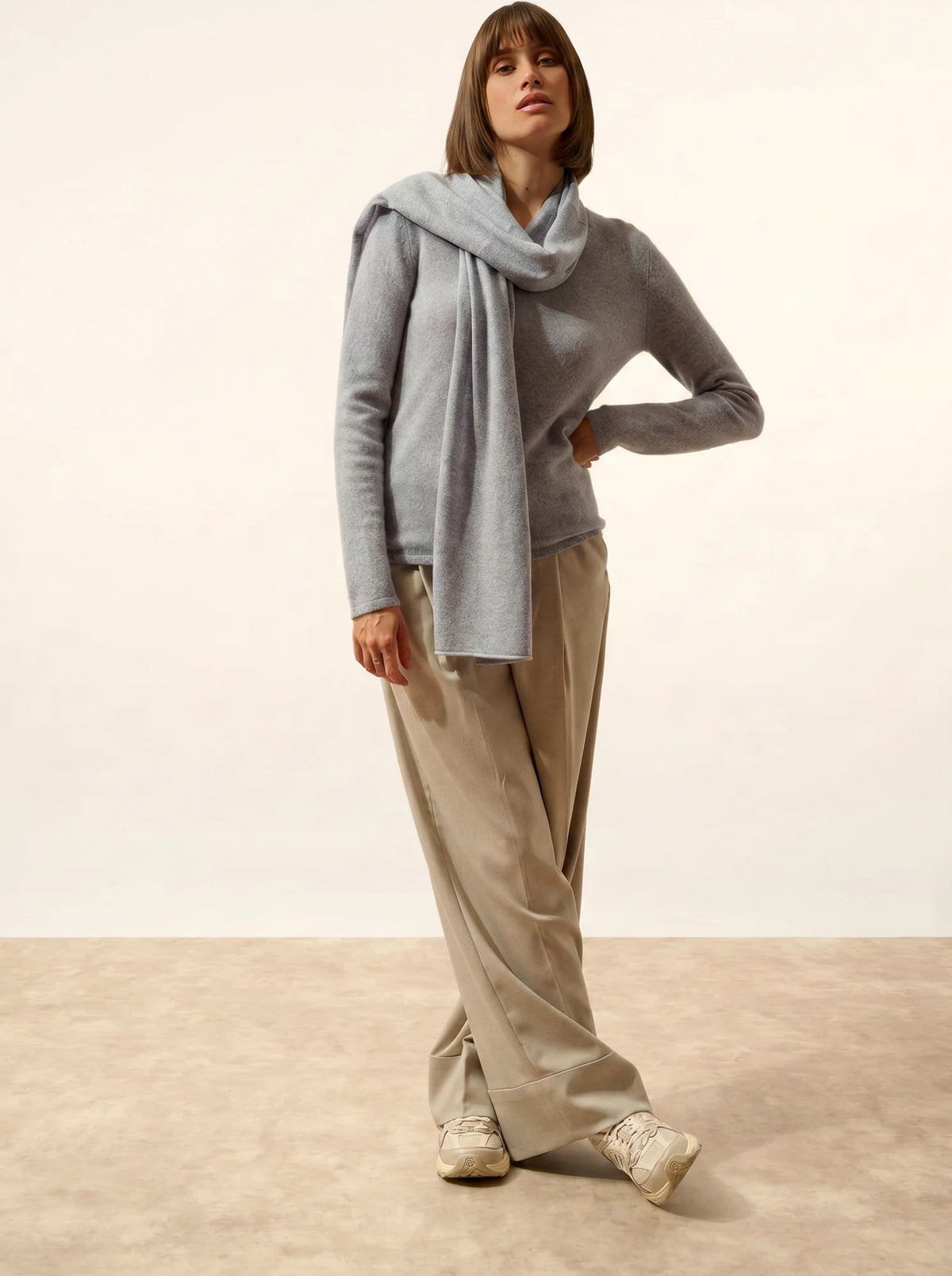 SPENCER Schal Elfenbeinblau