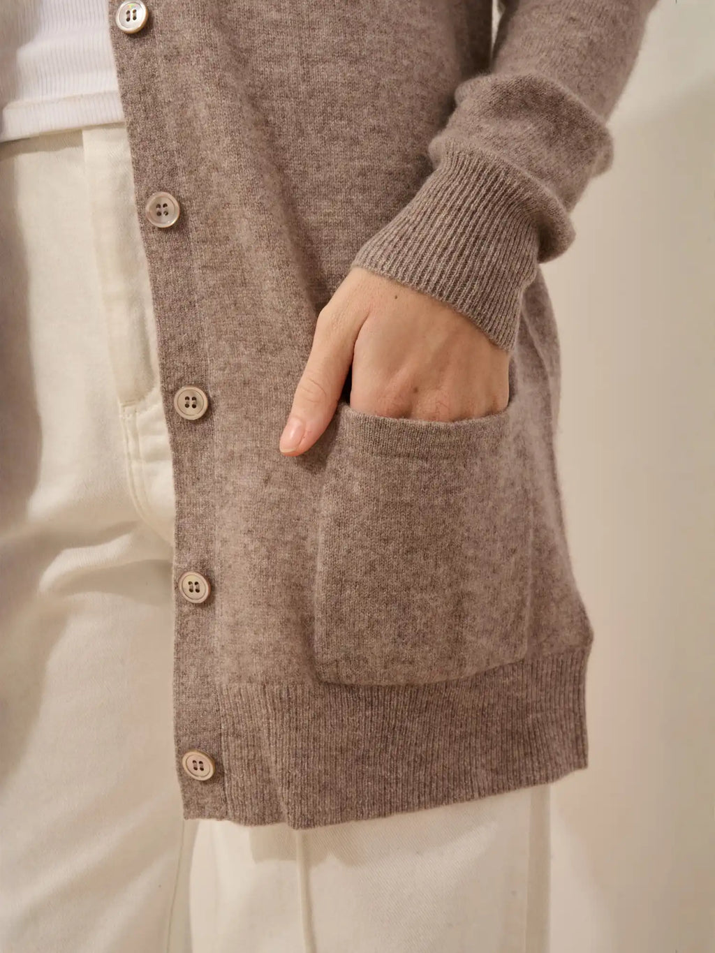 TOMMIE Strickjacke V-Ausschnitt Caribou meliert