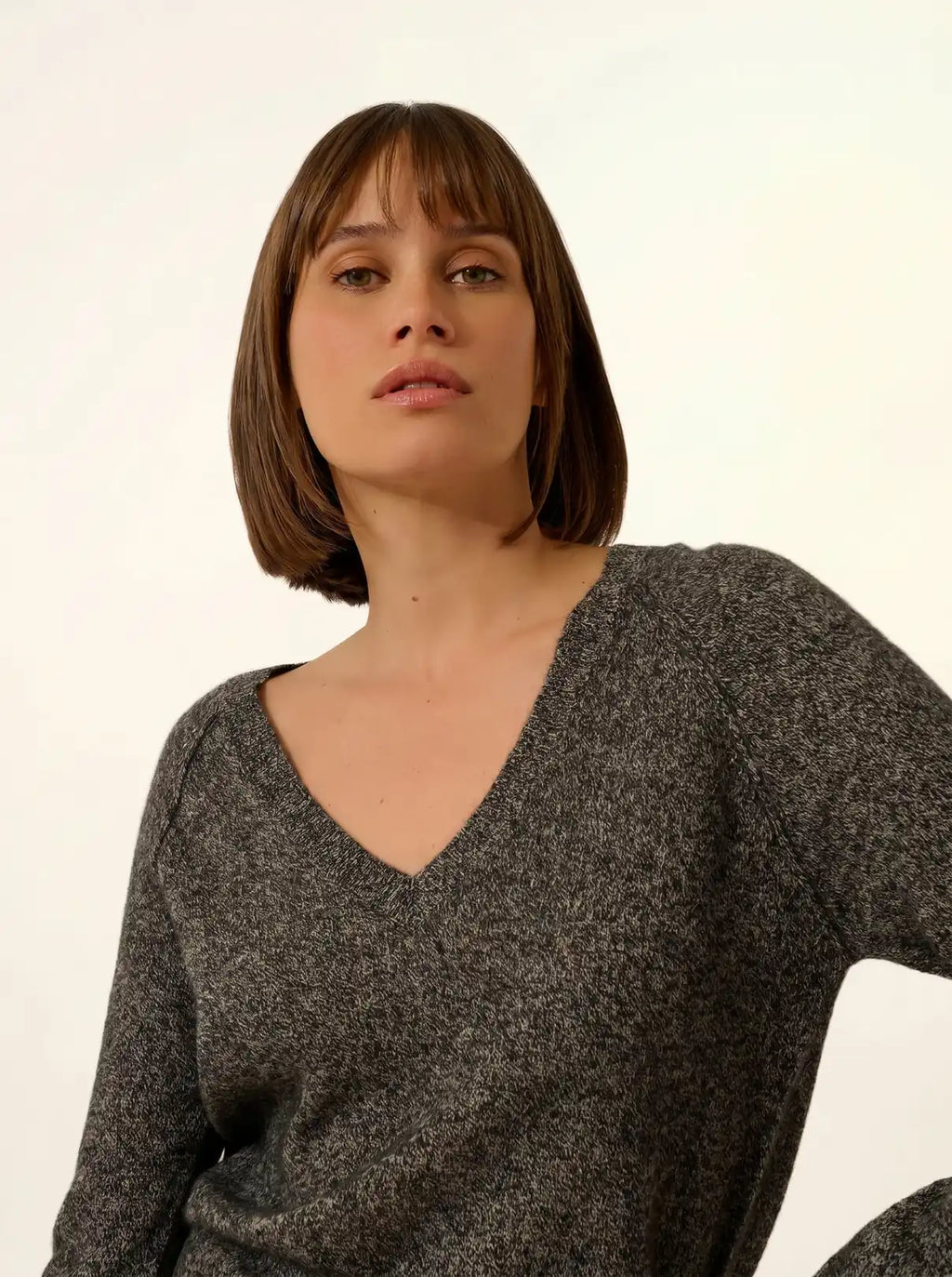 PHOEBE Pull Col V Noir et Blanc