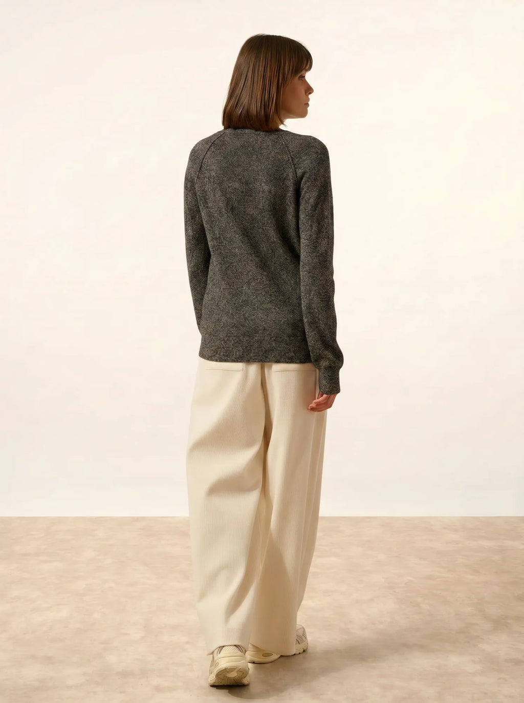 PHOEBE Pull Col V Noir et Blanc