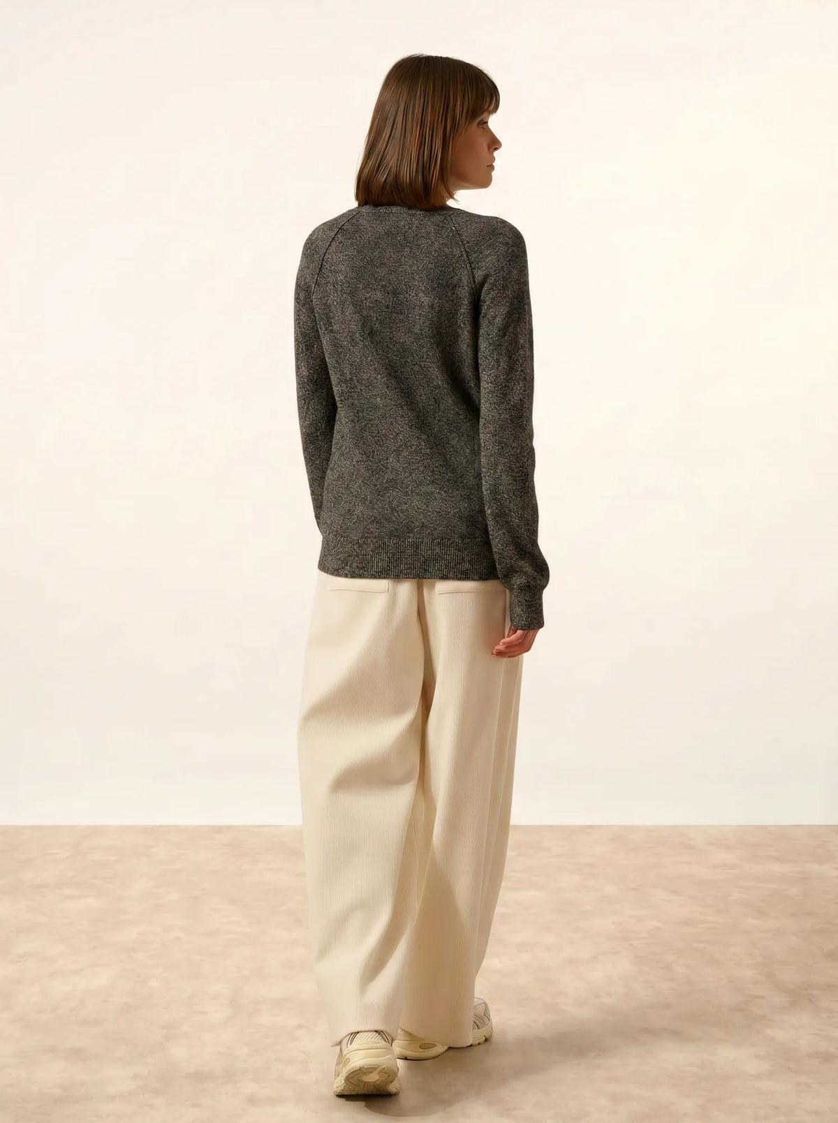 PHOEBE Pull Col V Noir et Blanc