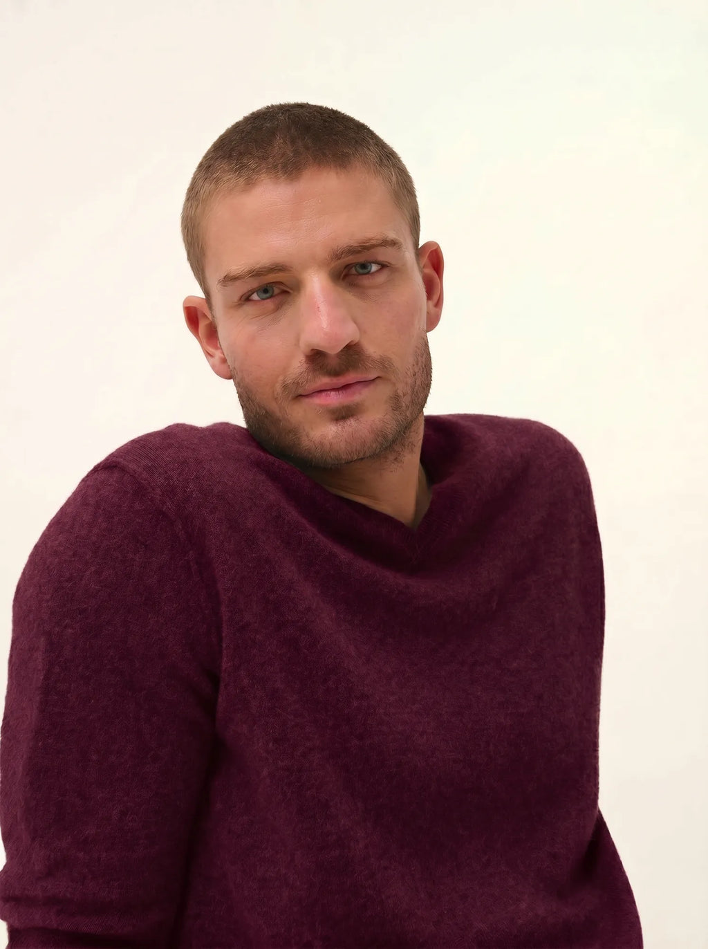 TOM Pullover V-Ausschnitt Brombeerfarben