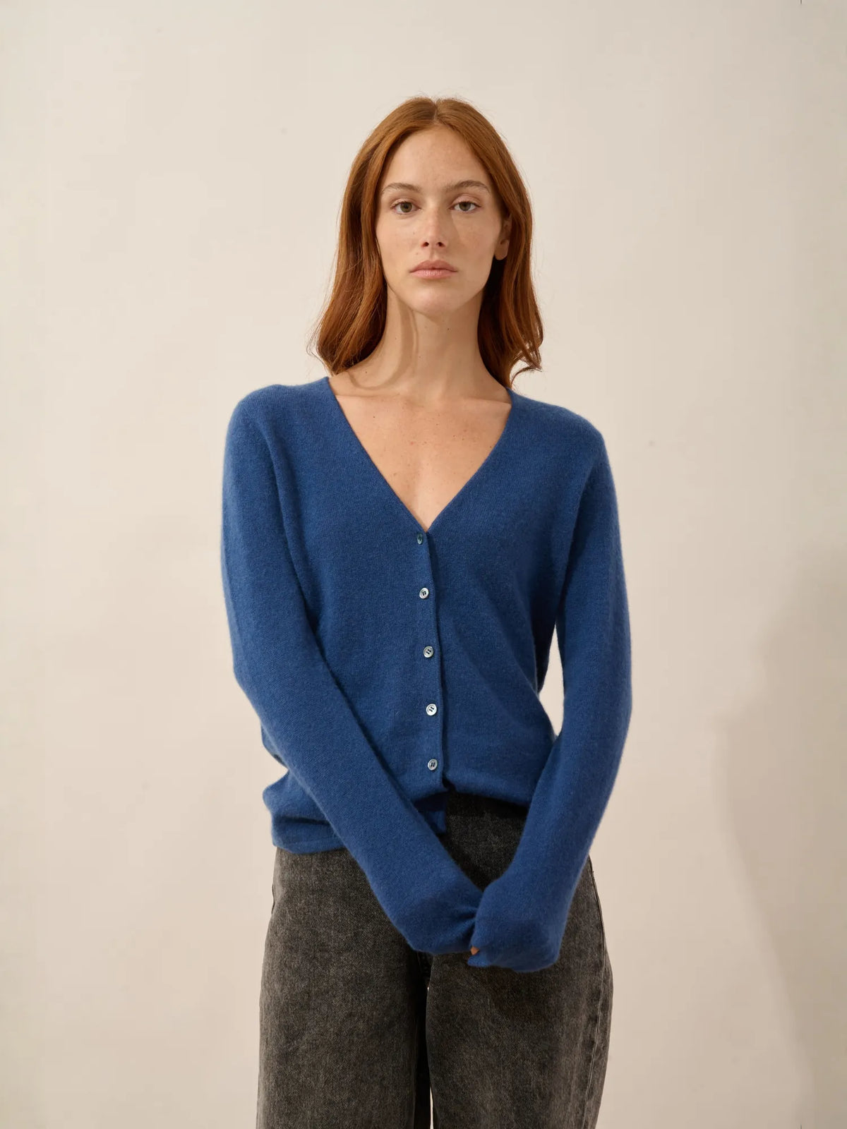 NORMA Strickjacke V-Ausschnitt Preußischblau