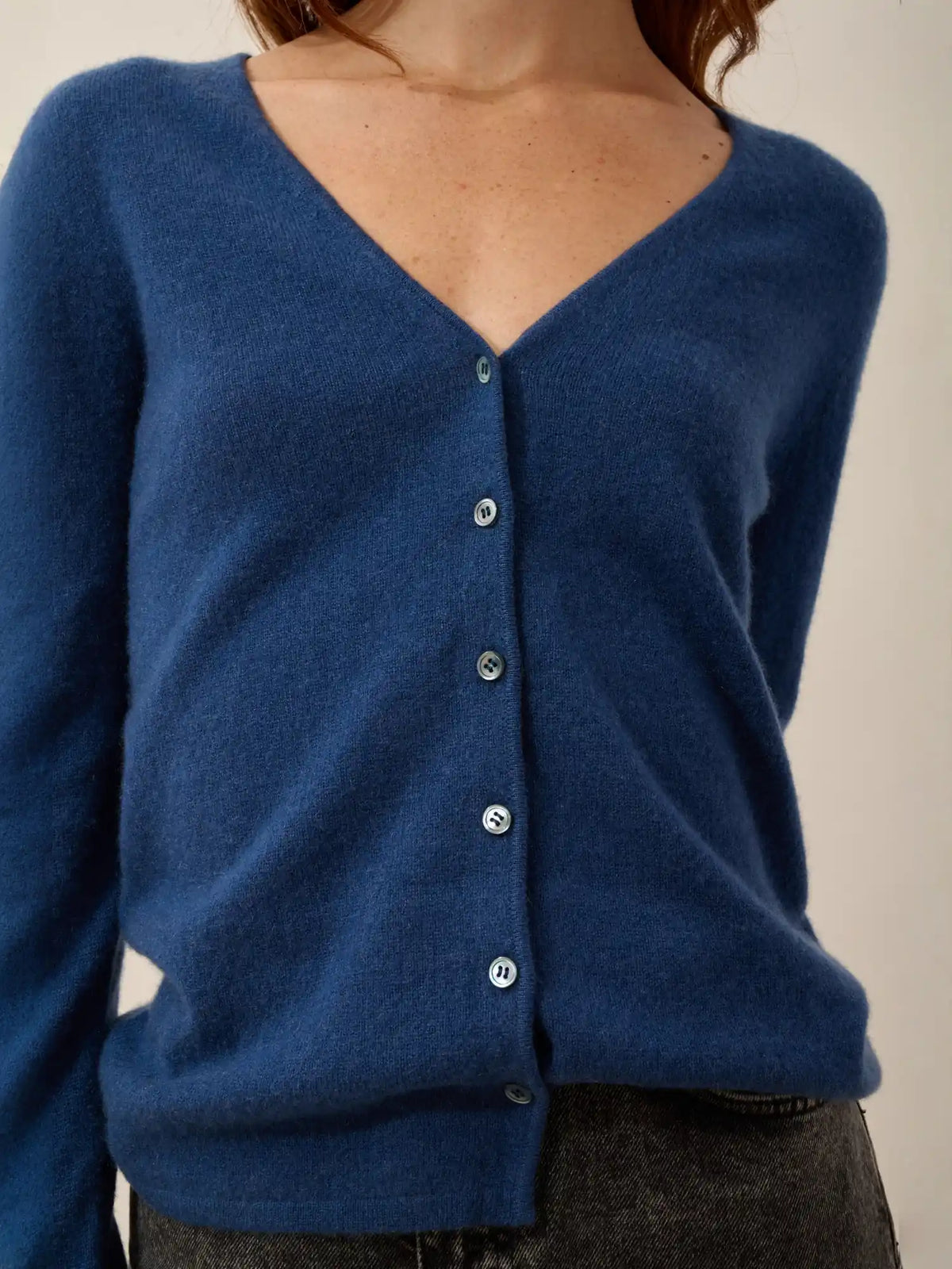 NORMA Strickjacke V-Ausschnitt Preußischblau