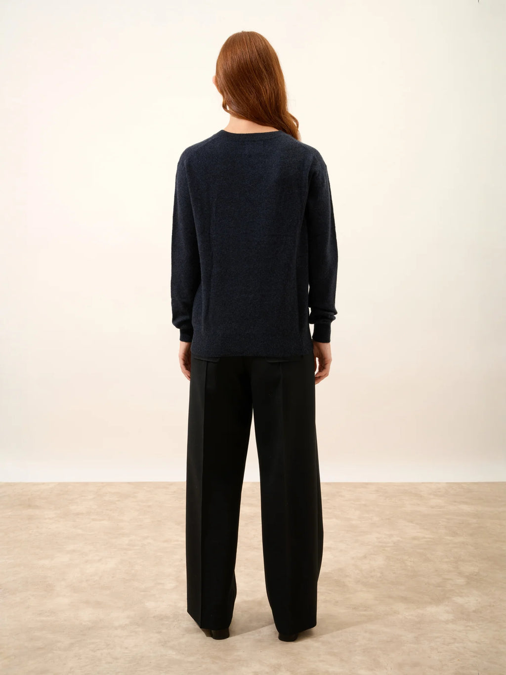 NORA Pull Col V Caviar