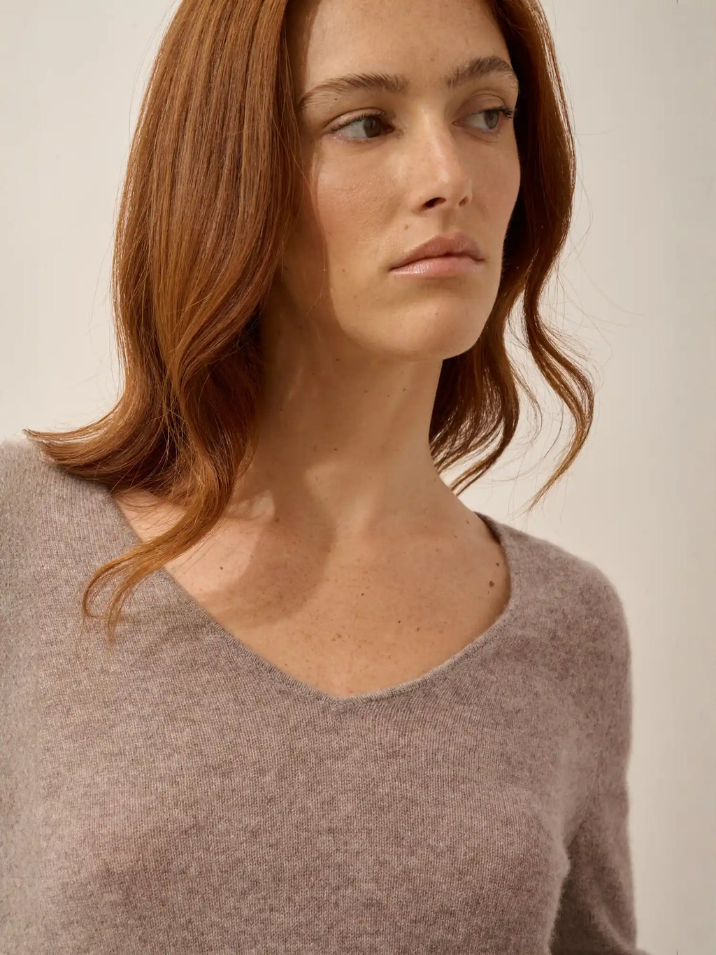 JOAN Sweater V-Neck Heather Caribou