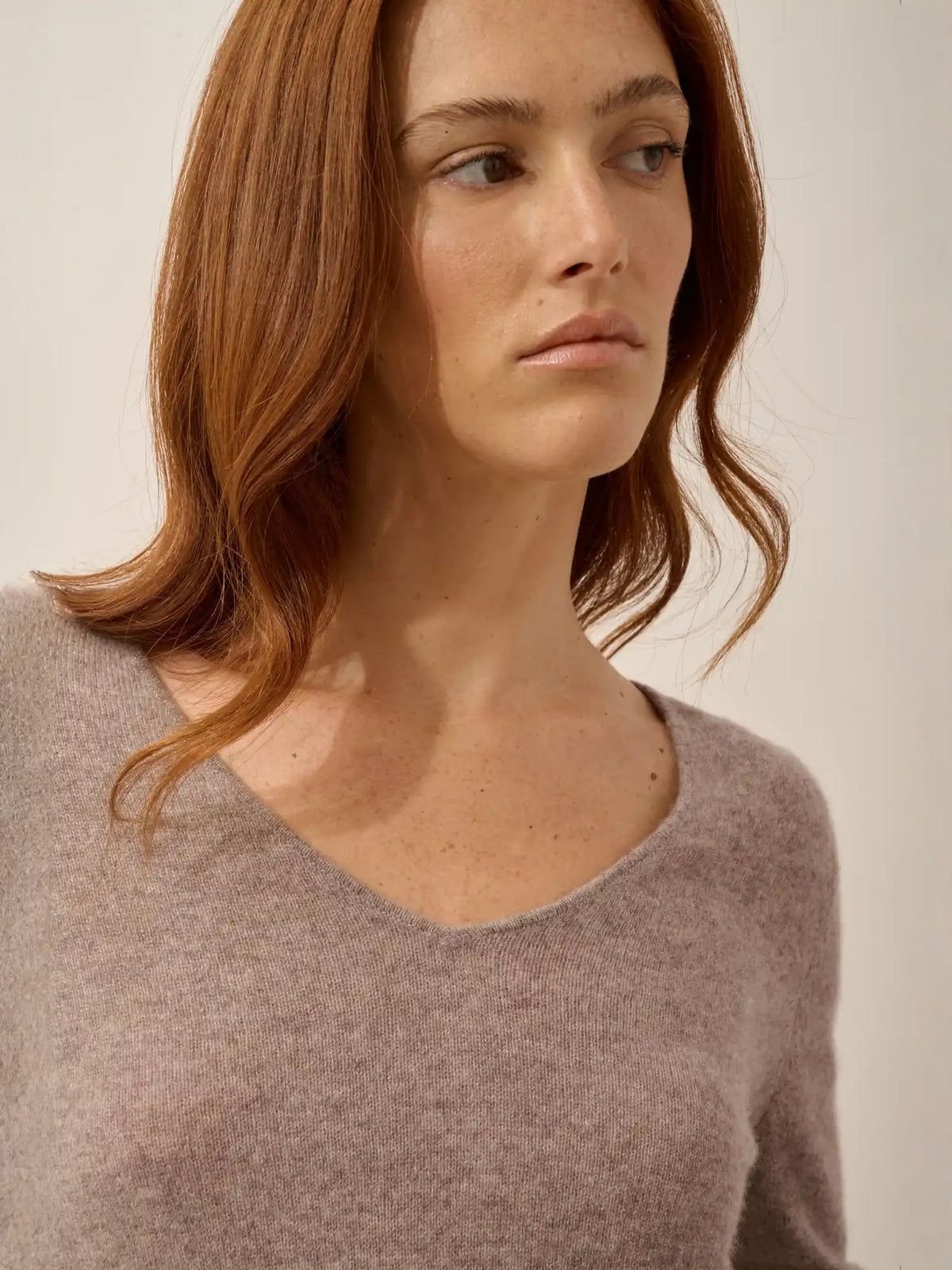 JOAN Sweater V-Neck Heather Caribou