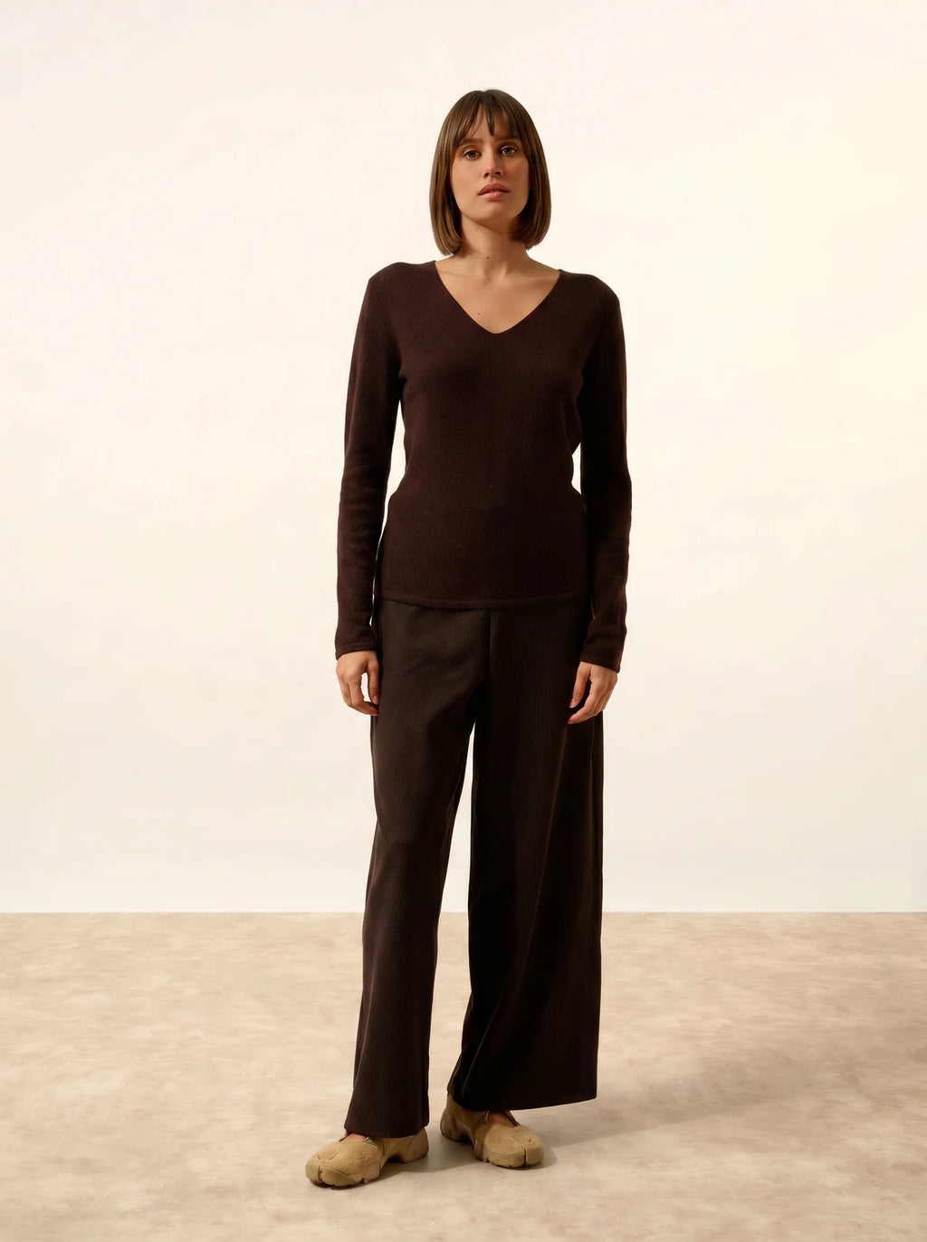 JOAN Pull Col V Choco