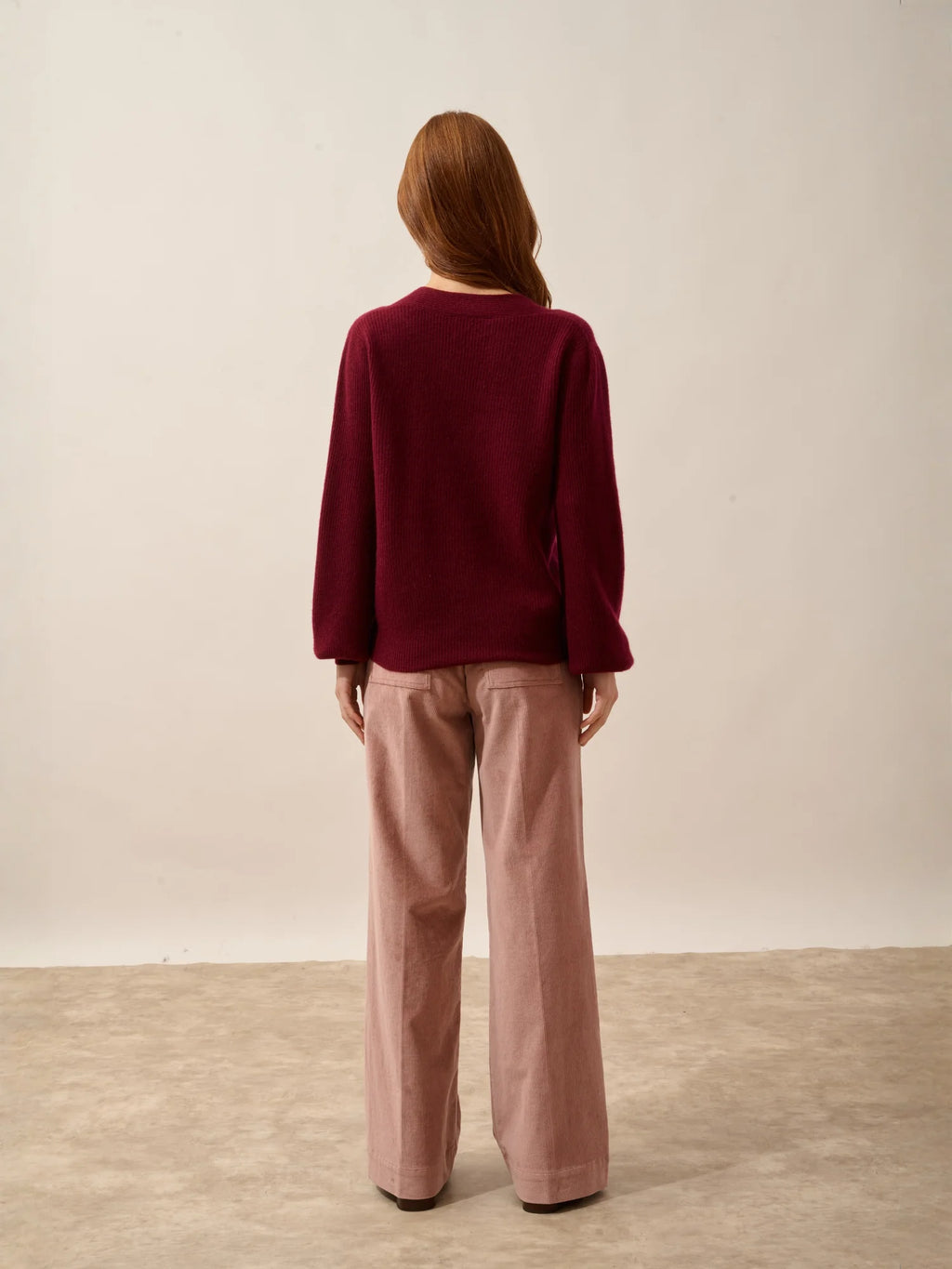 NOTY Sweater Pussy Bow Collar Burgundy