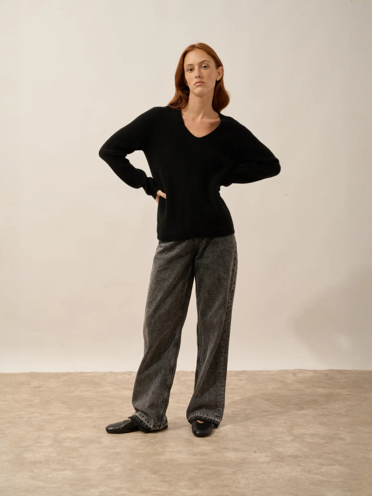 AMRITA Pull Col V 4 Fils Noir