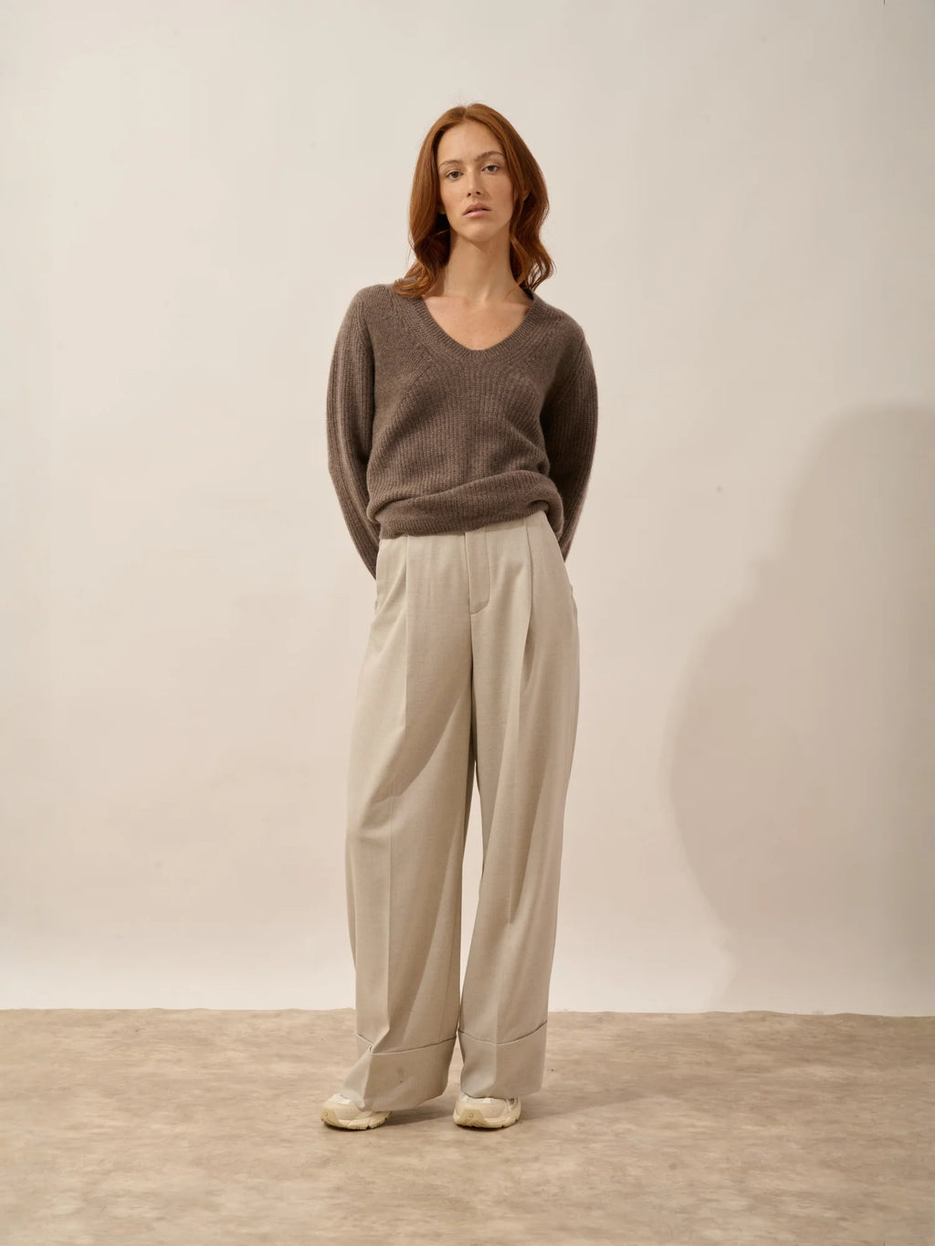 AMRITA Pull Col V 4 Fils Taupe Chiné