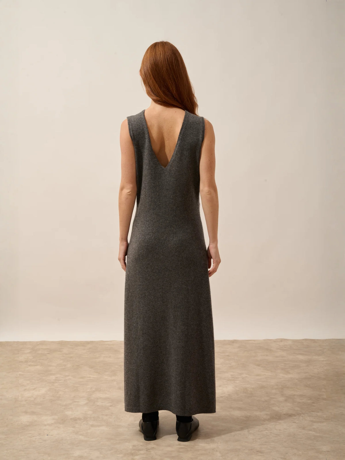 TESSA Robe Col V Devant et Dos sans Manches Anthracite Chiné