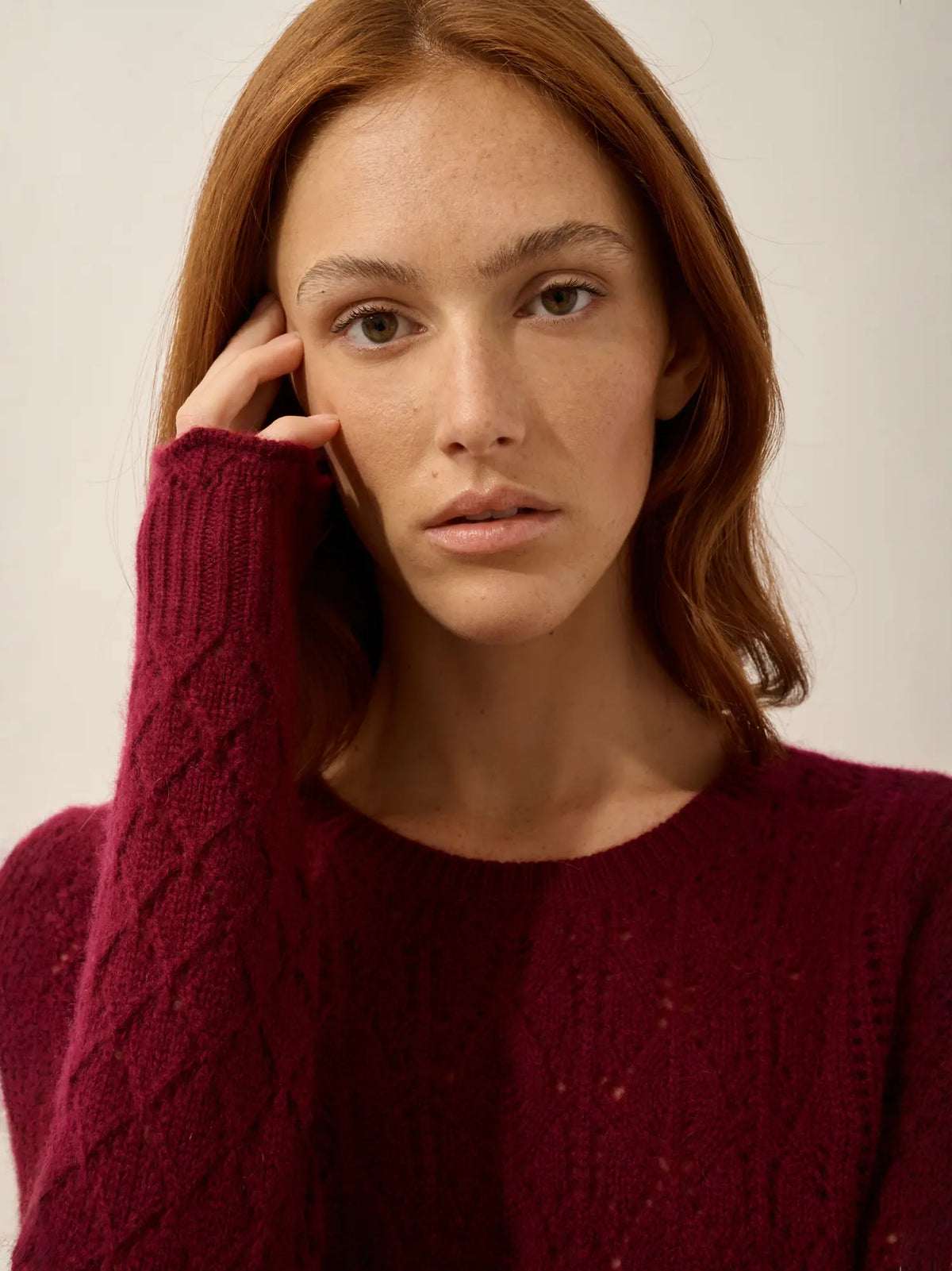 NADIA Sweater Crew Neck 8 Ply Burgundy