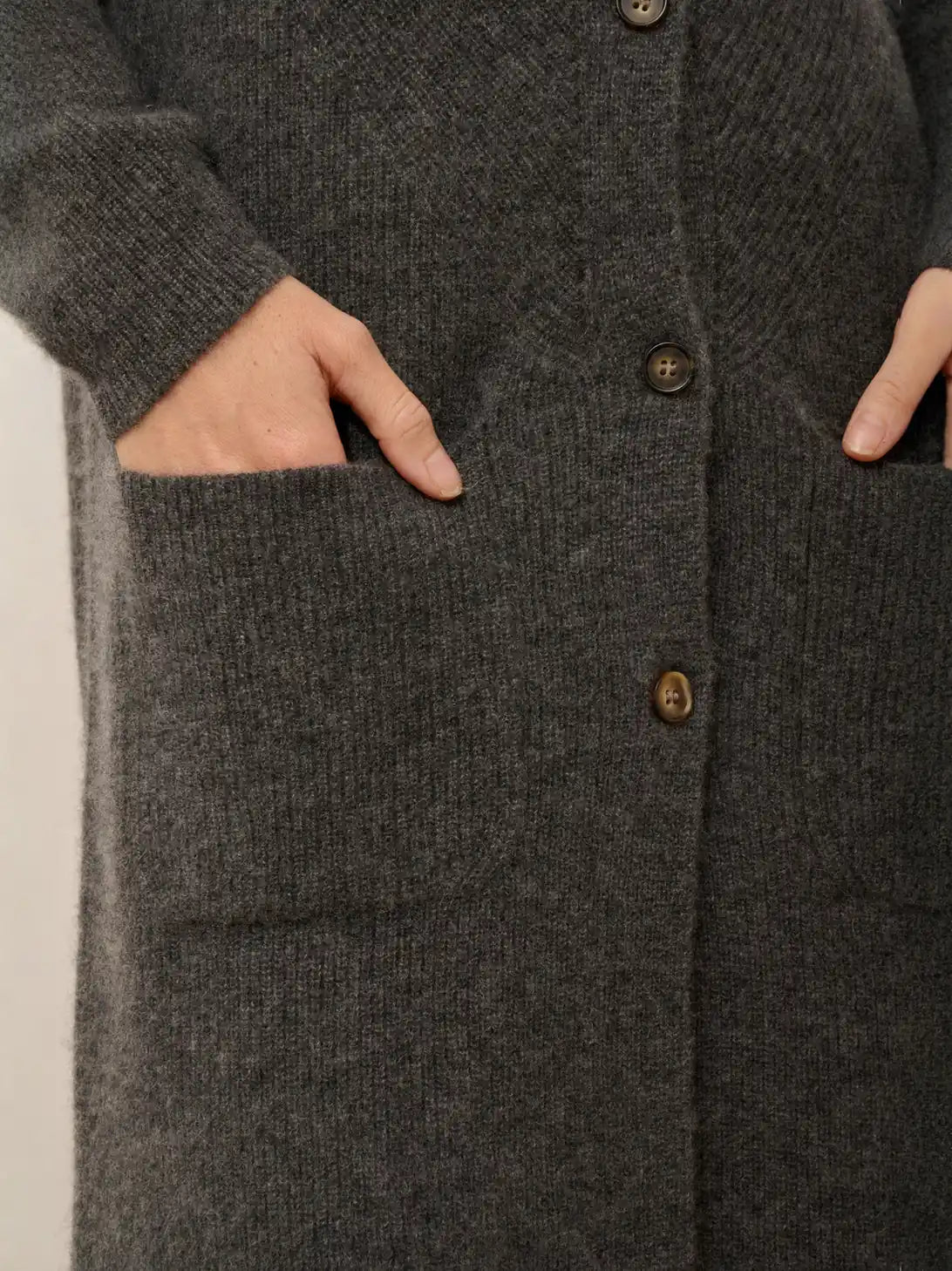 DACHE Cardigan Long Col V Anthracite Chiné