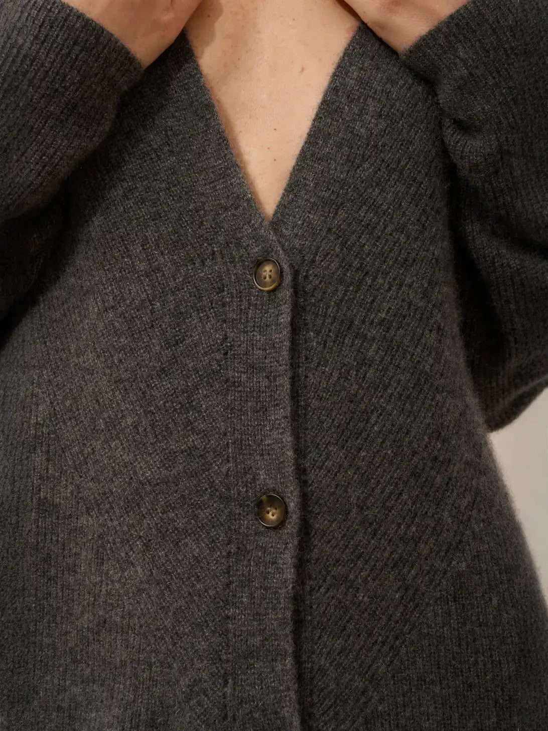 DACHE Cardigan Long Col V Anthracite Chiné