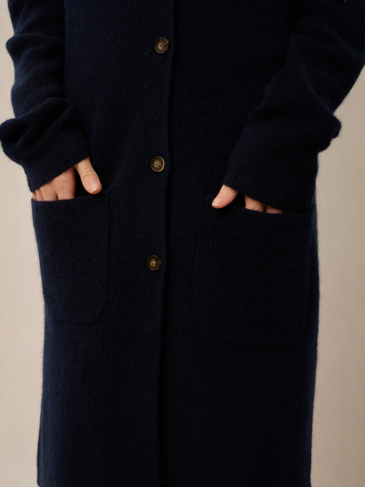 DACHE Cardigan Long Col V Bleu Marine
