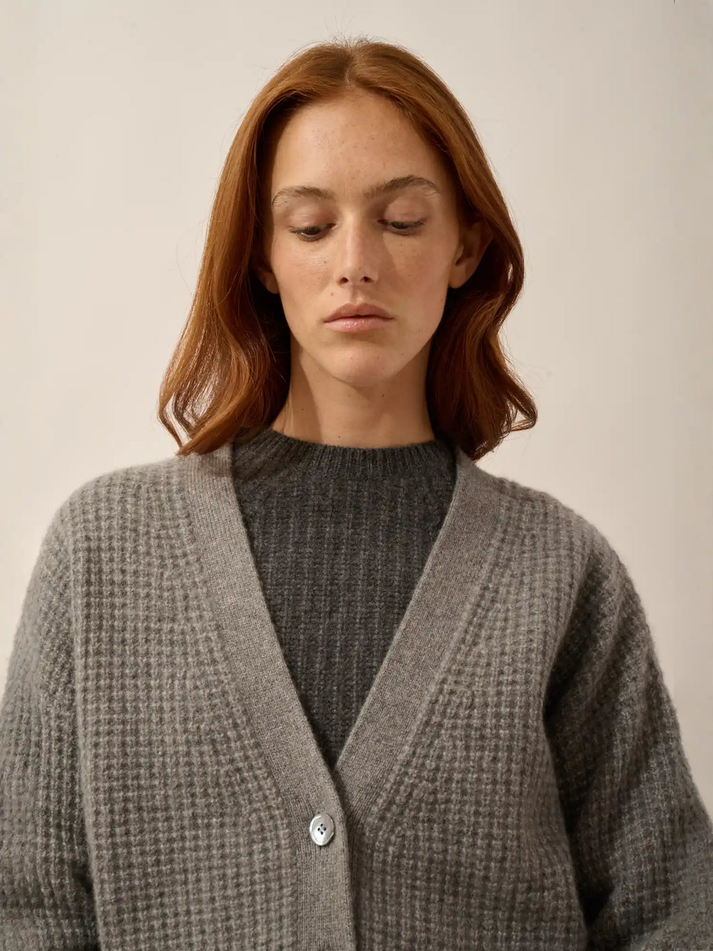 CLARA Cardigan V-Neck 6 Ply Heather Flannel