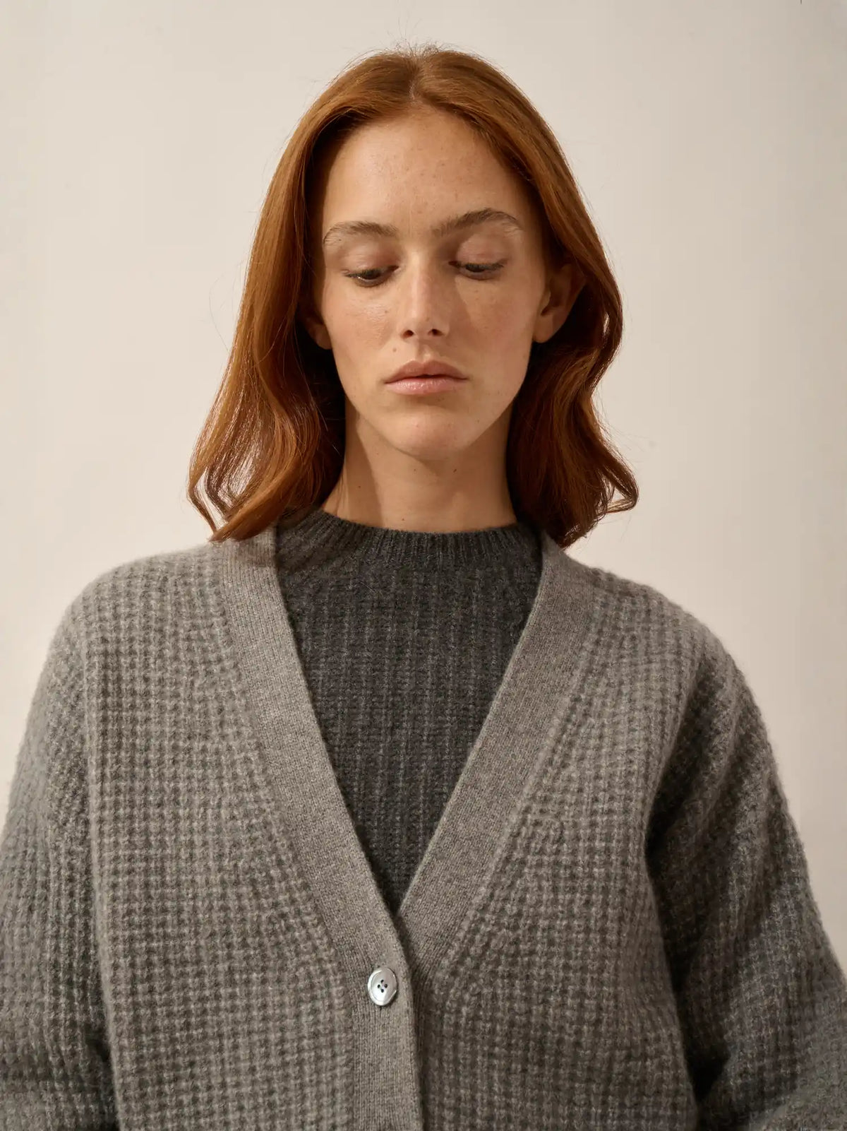 CLARA Cardigan V-Neck 6 Ply Heather Flannel