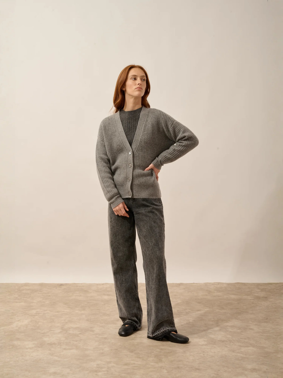 CLARA Cardigan V-Neck 6 Ply Heather Flannel