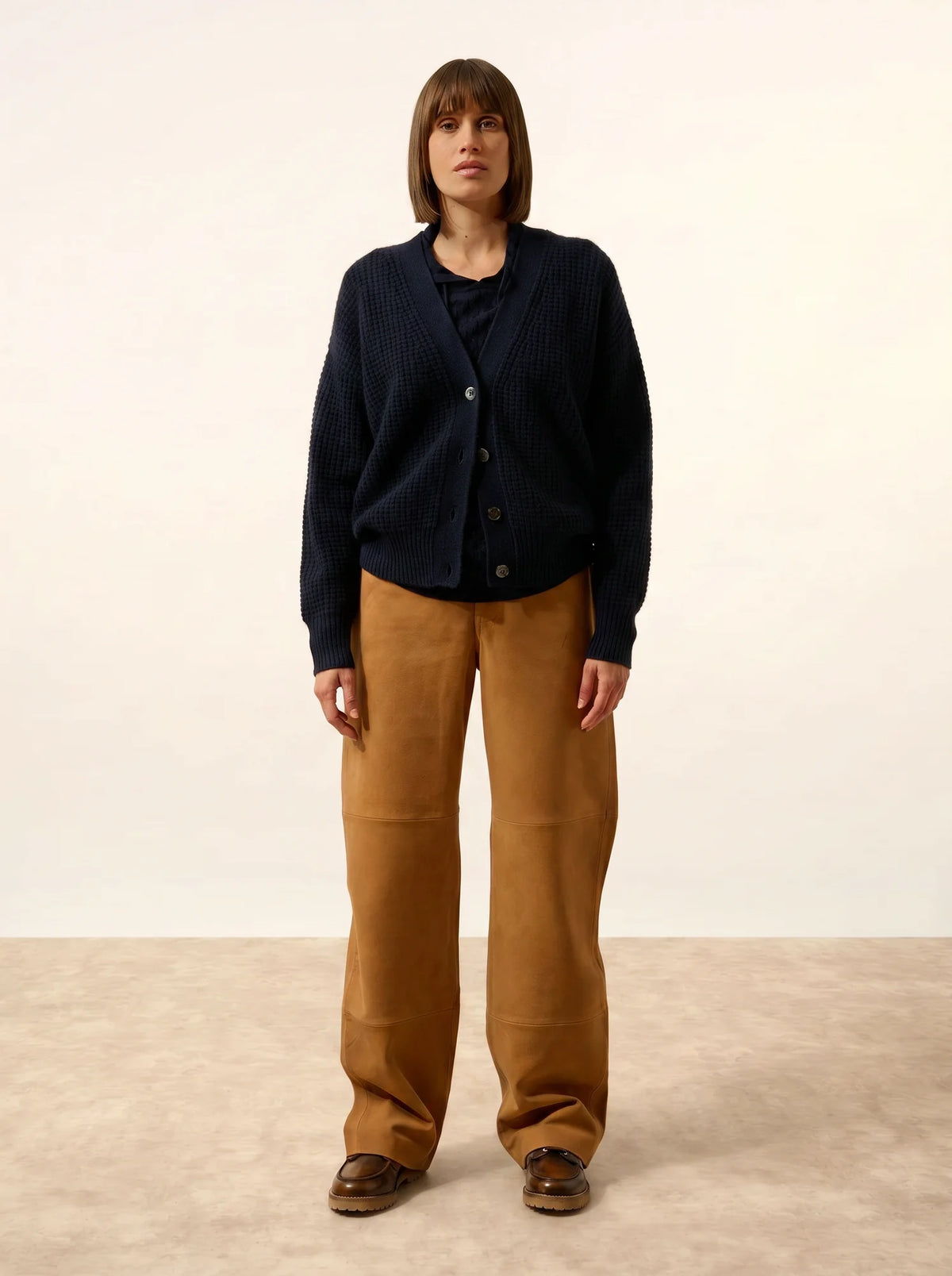CLARA Strickjacke V-Ausschnitt 6-fädig Marineblau