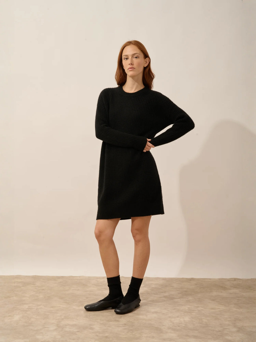 ELENA Robe Col Rond 6 Fils Noir